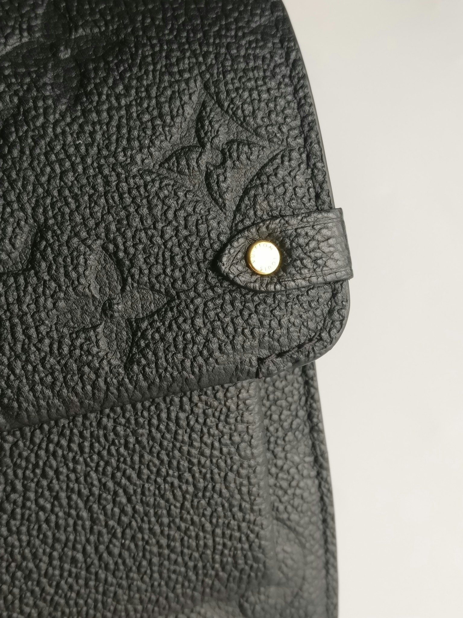 Louis Vuitton Vavin Chain Wallet empreinte