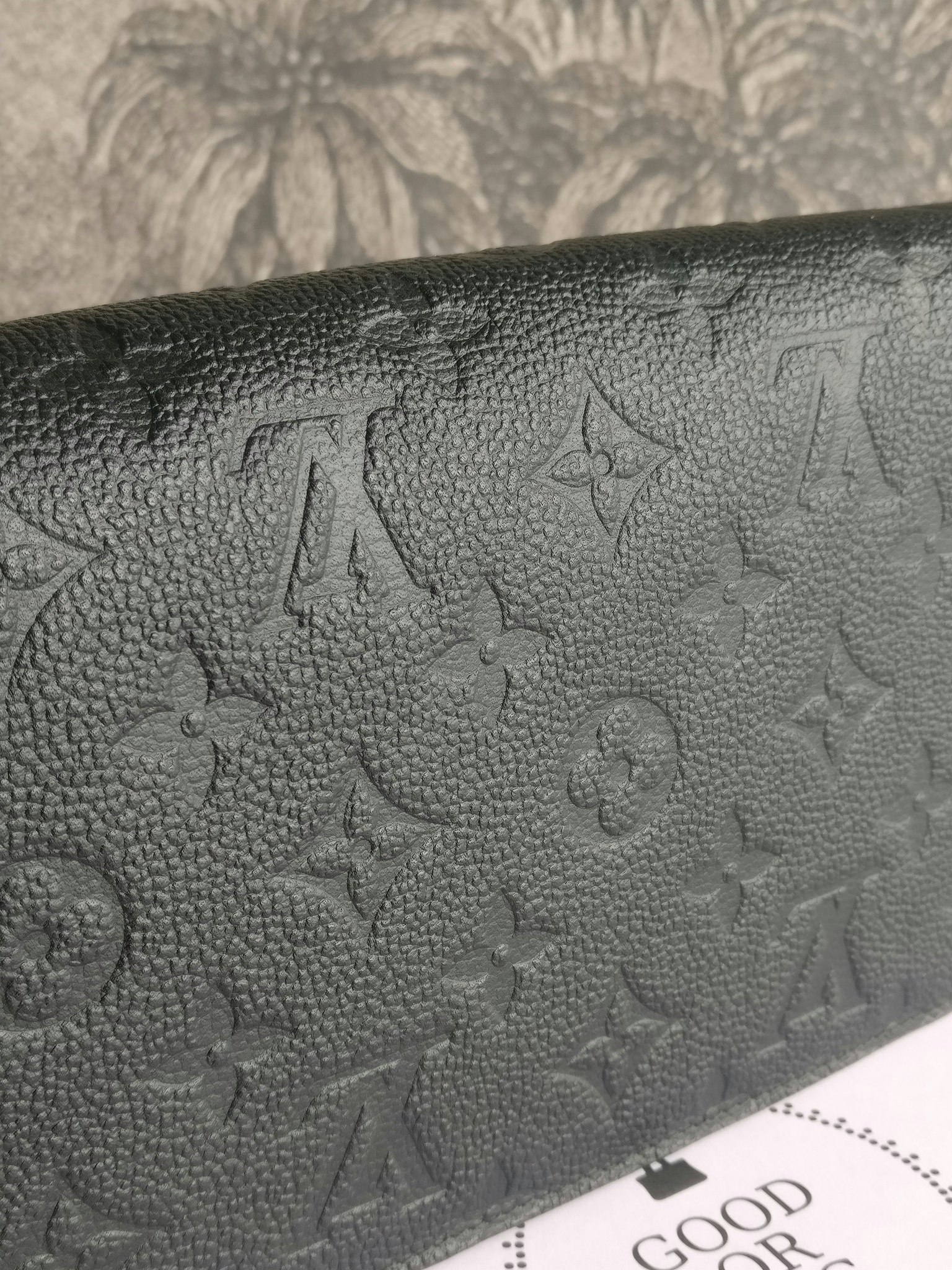 Louis Vuitton Vavin Chain Wallet empreinte