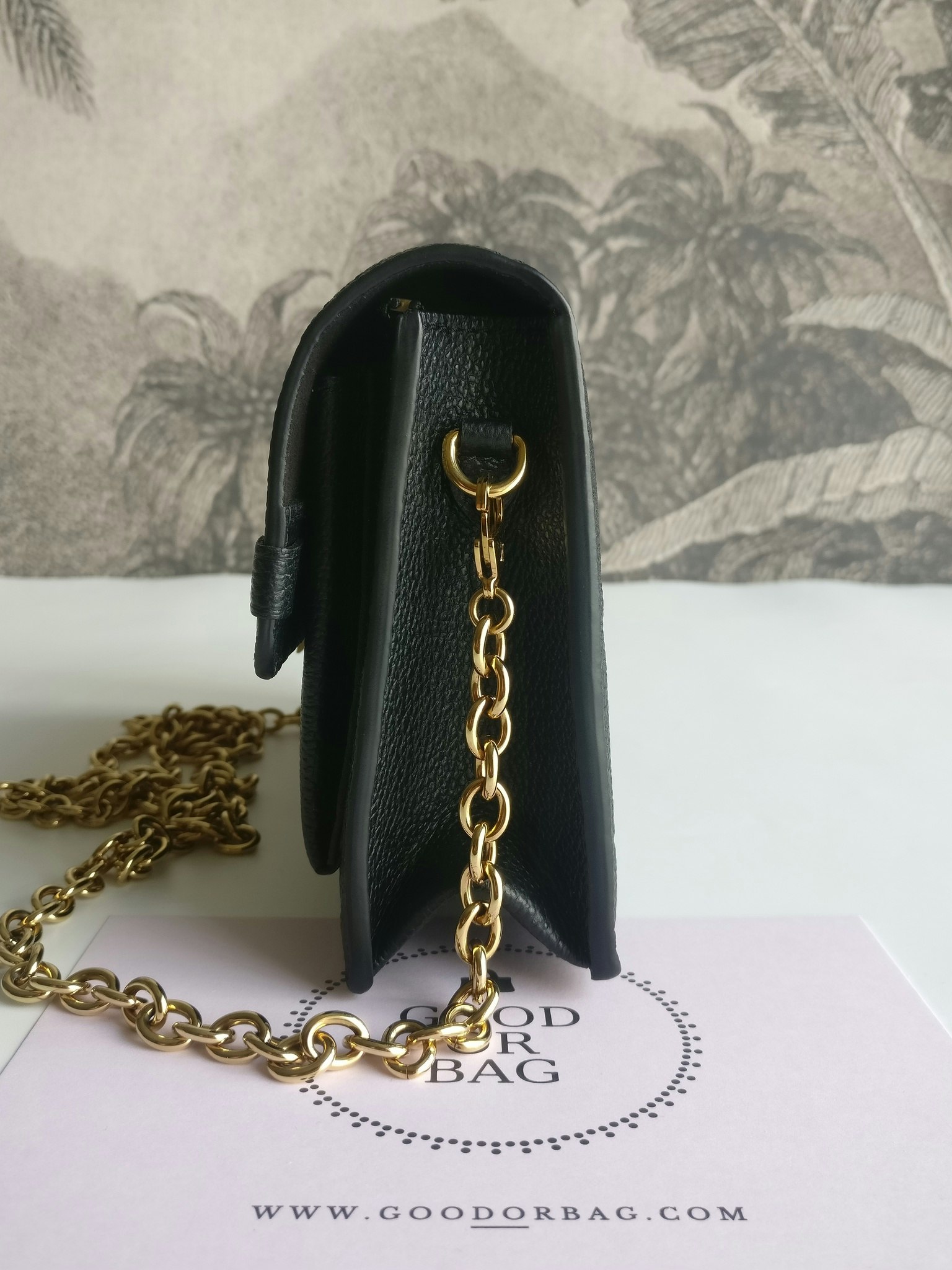 Louis Vuitton Vavin Chain Wallet empreinte