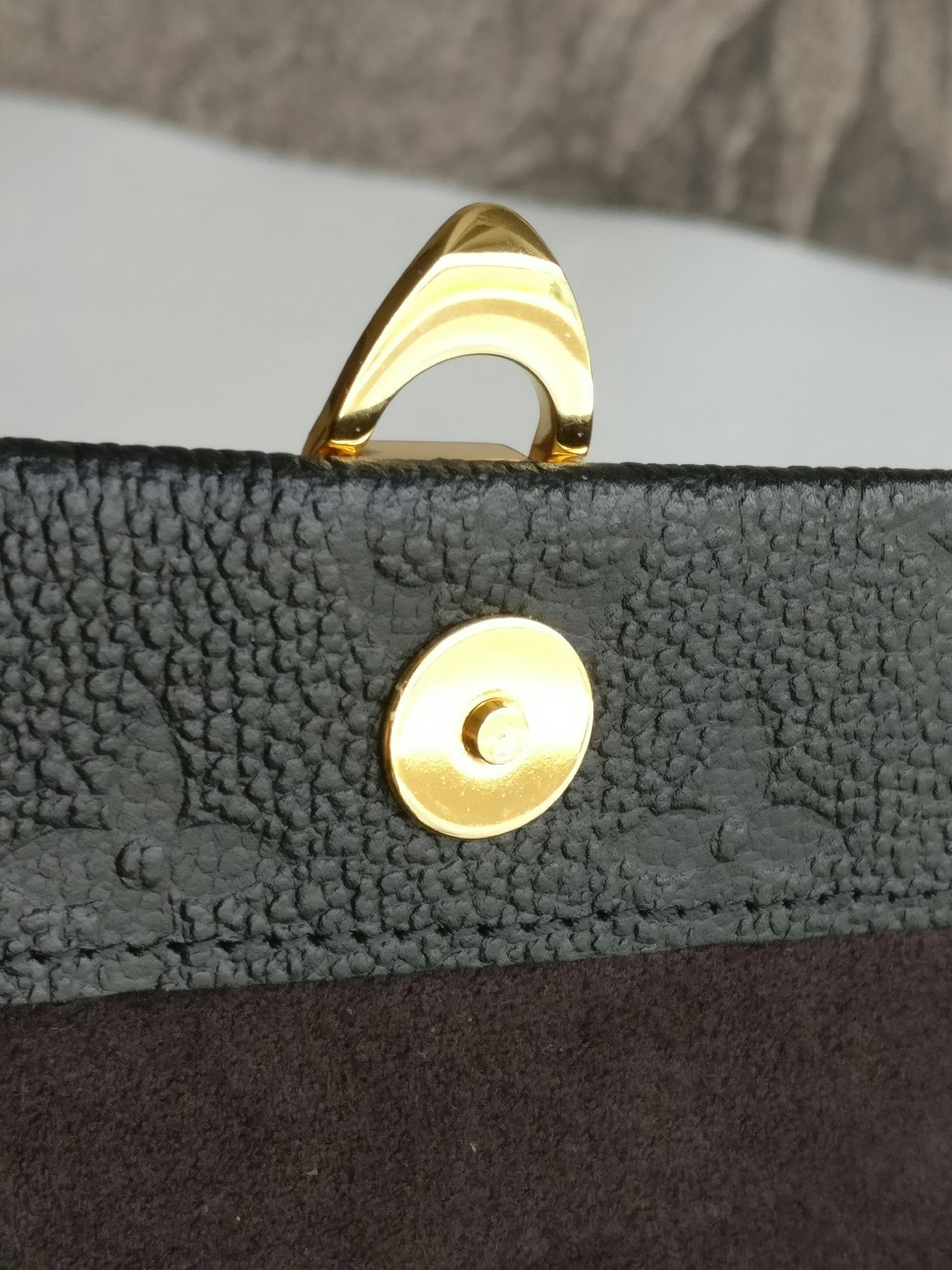 Louis Vuitton Vavin Chain Wallet empreinte