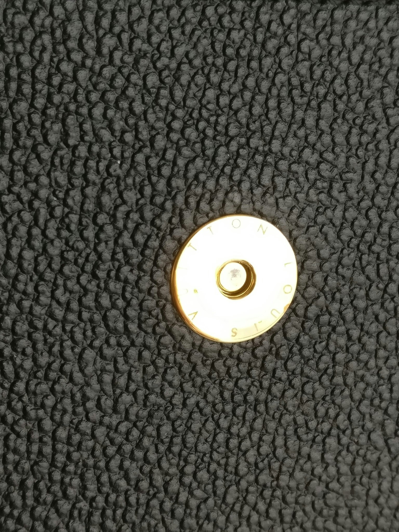 Louis Vuitton Vavin Chain Wallet empreinte
