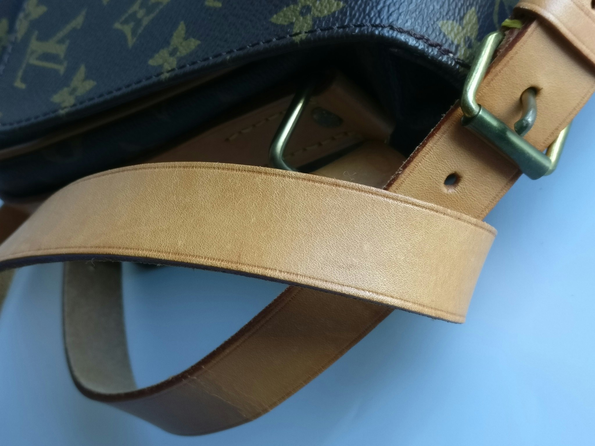 Louis Vuitton Cartouchiere MM