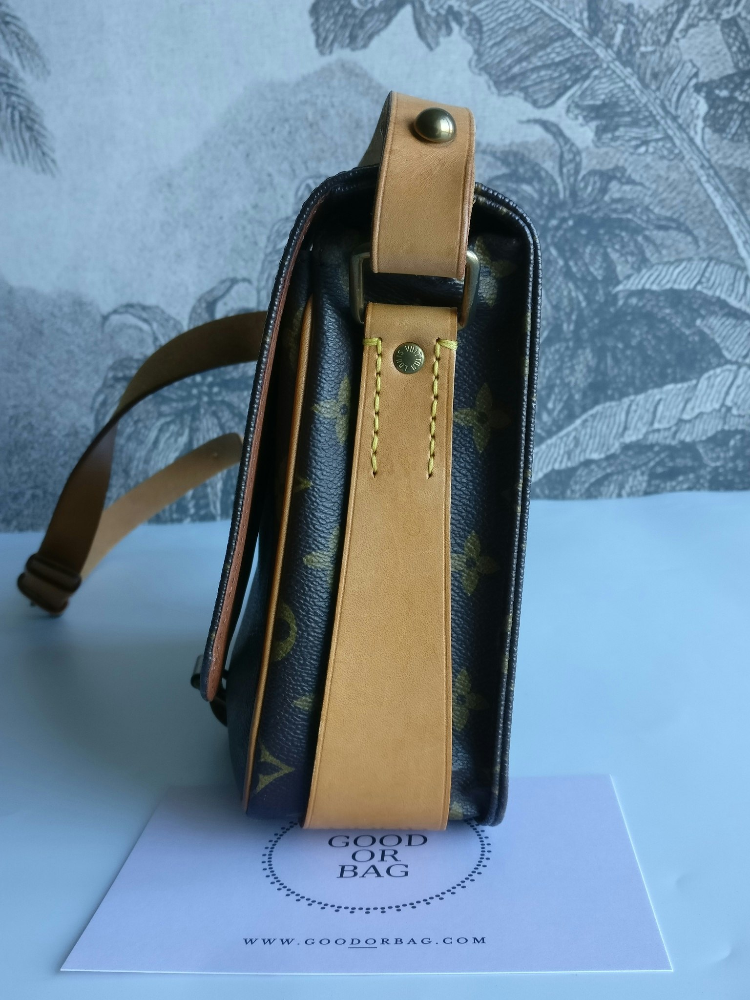 Louis Vuitton Cartouchiere MM