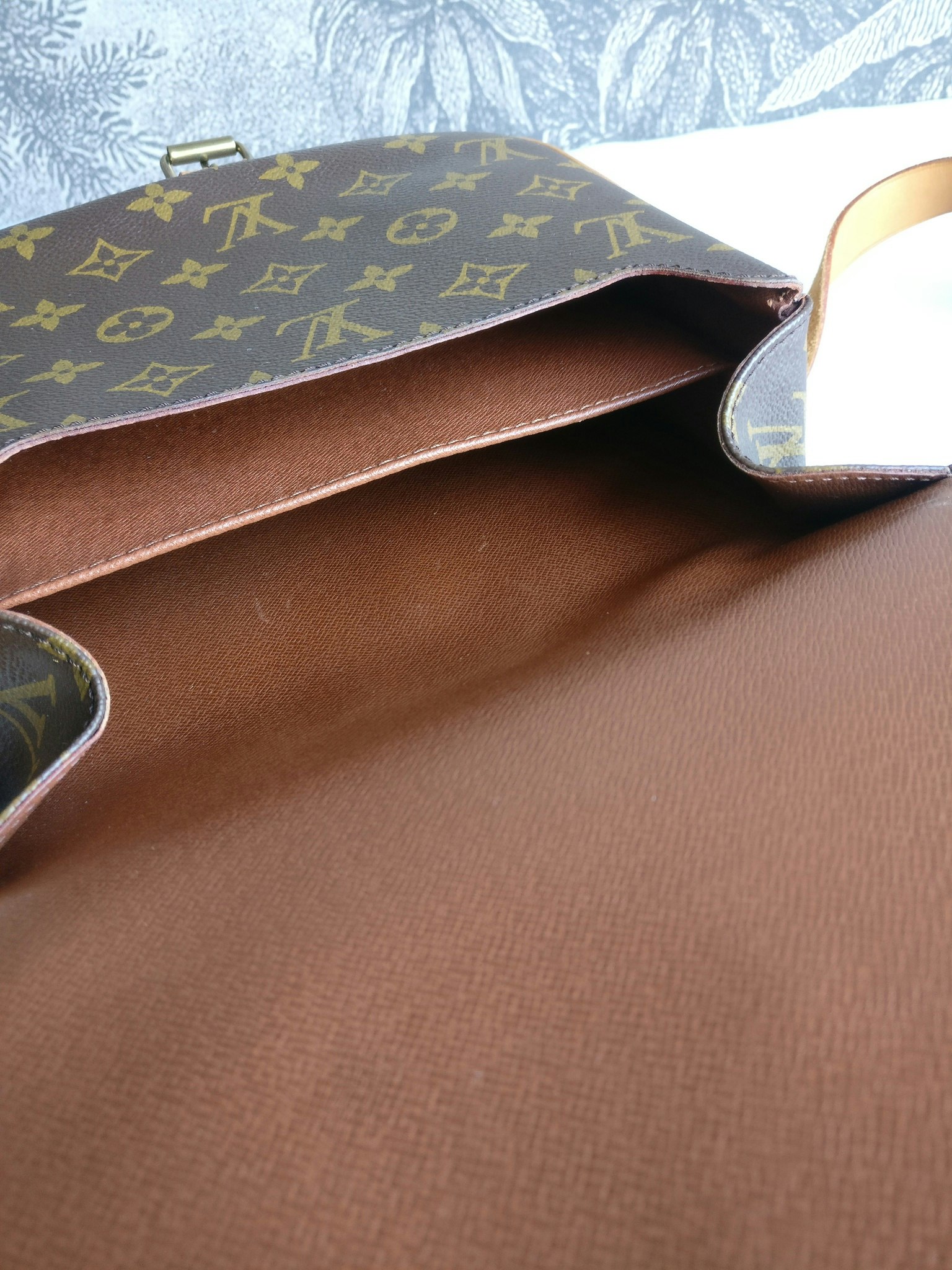 Louis Vuitton Cartouchiere MM