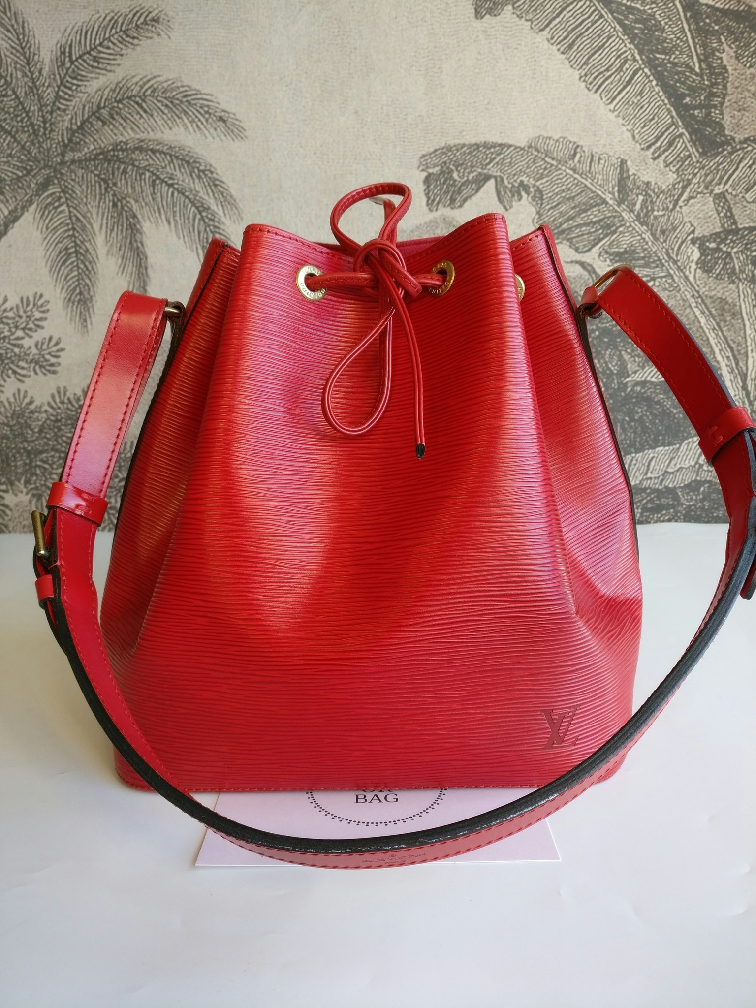 Louis Vuitton Petit Noé red epi