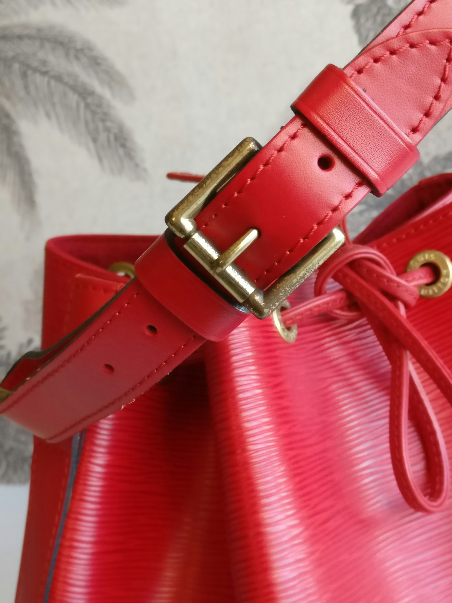 Louis Vuitton Petit Noé red epi