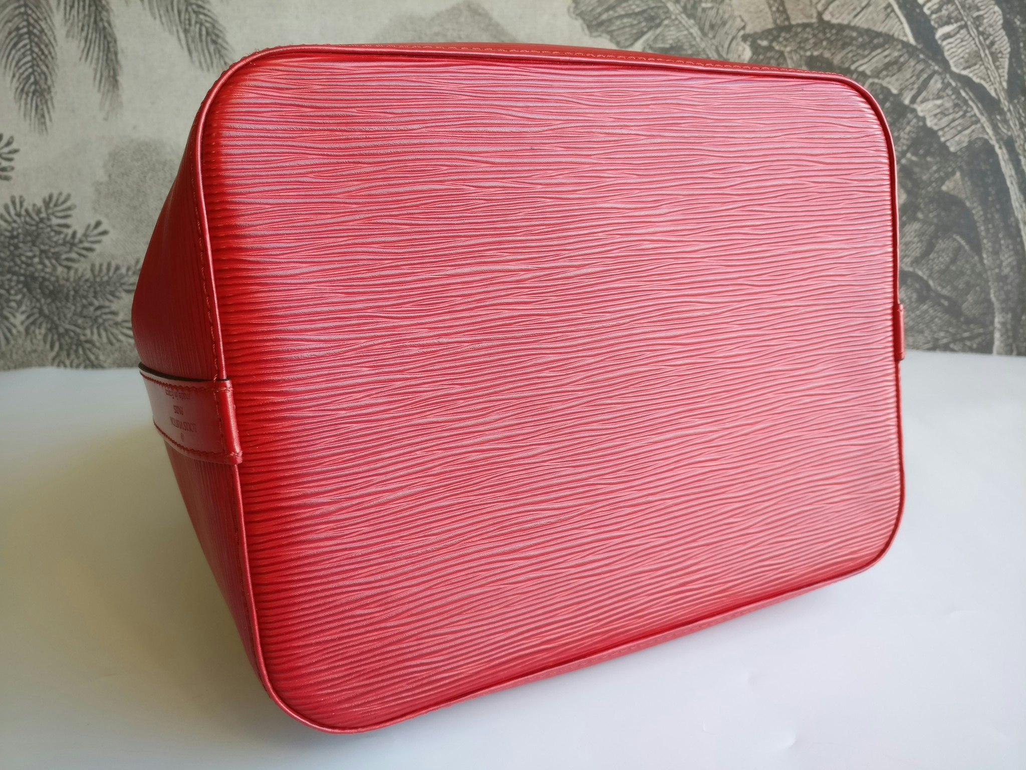 Louis Vuitton Petit Noé red epi