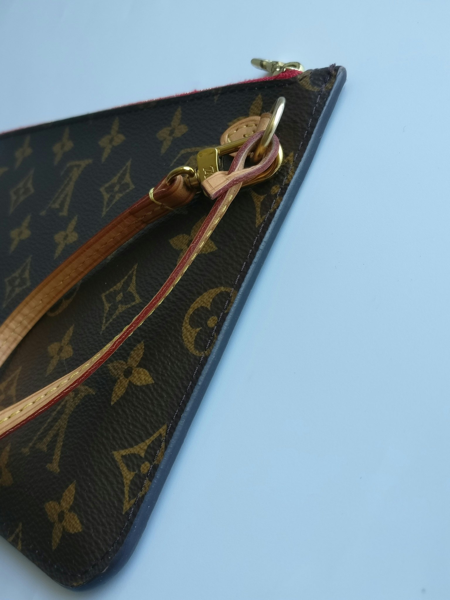Louis Vuitton Neverfull MM pochette