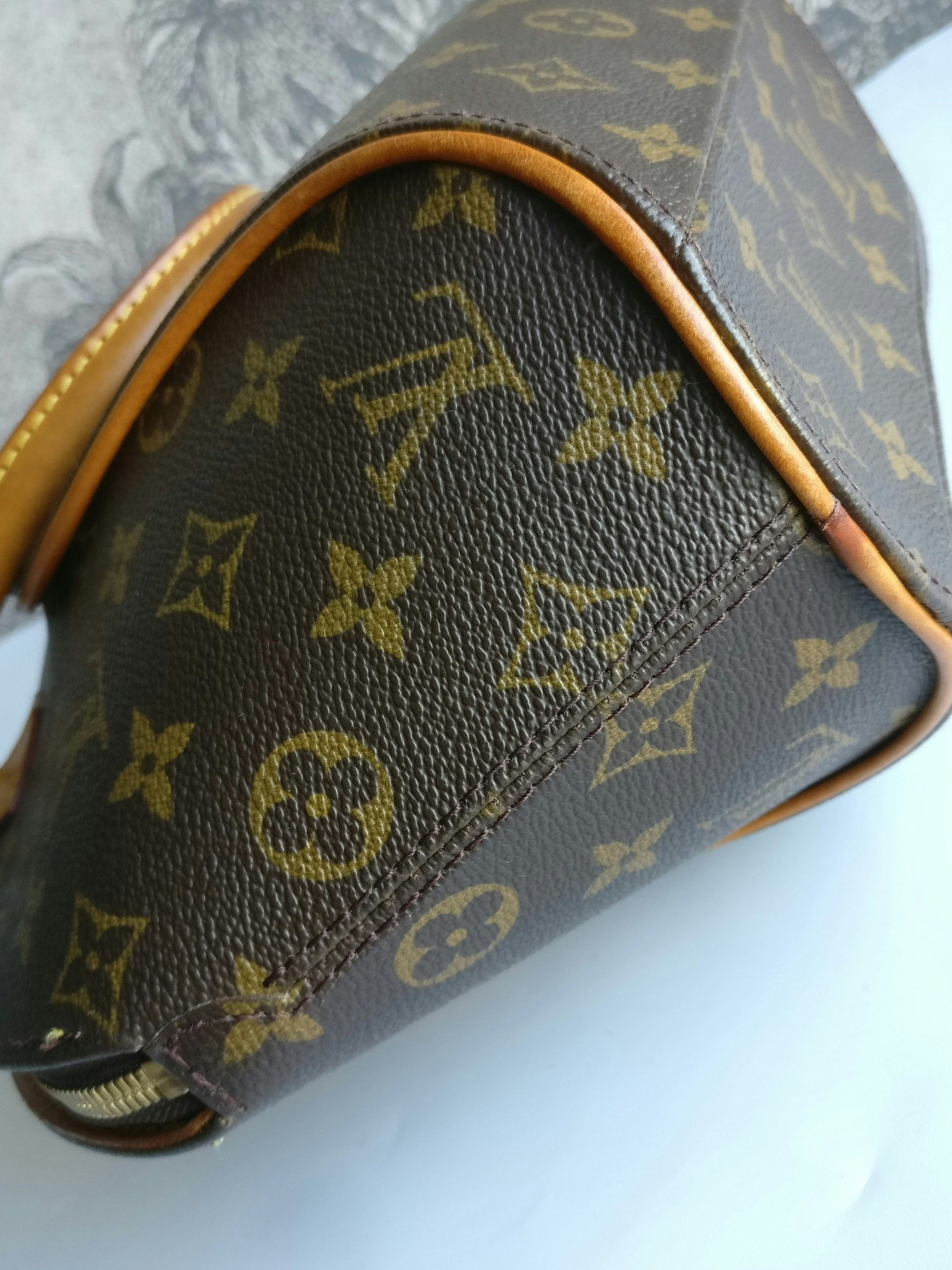 Louis Vuitton Ellipse PM
