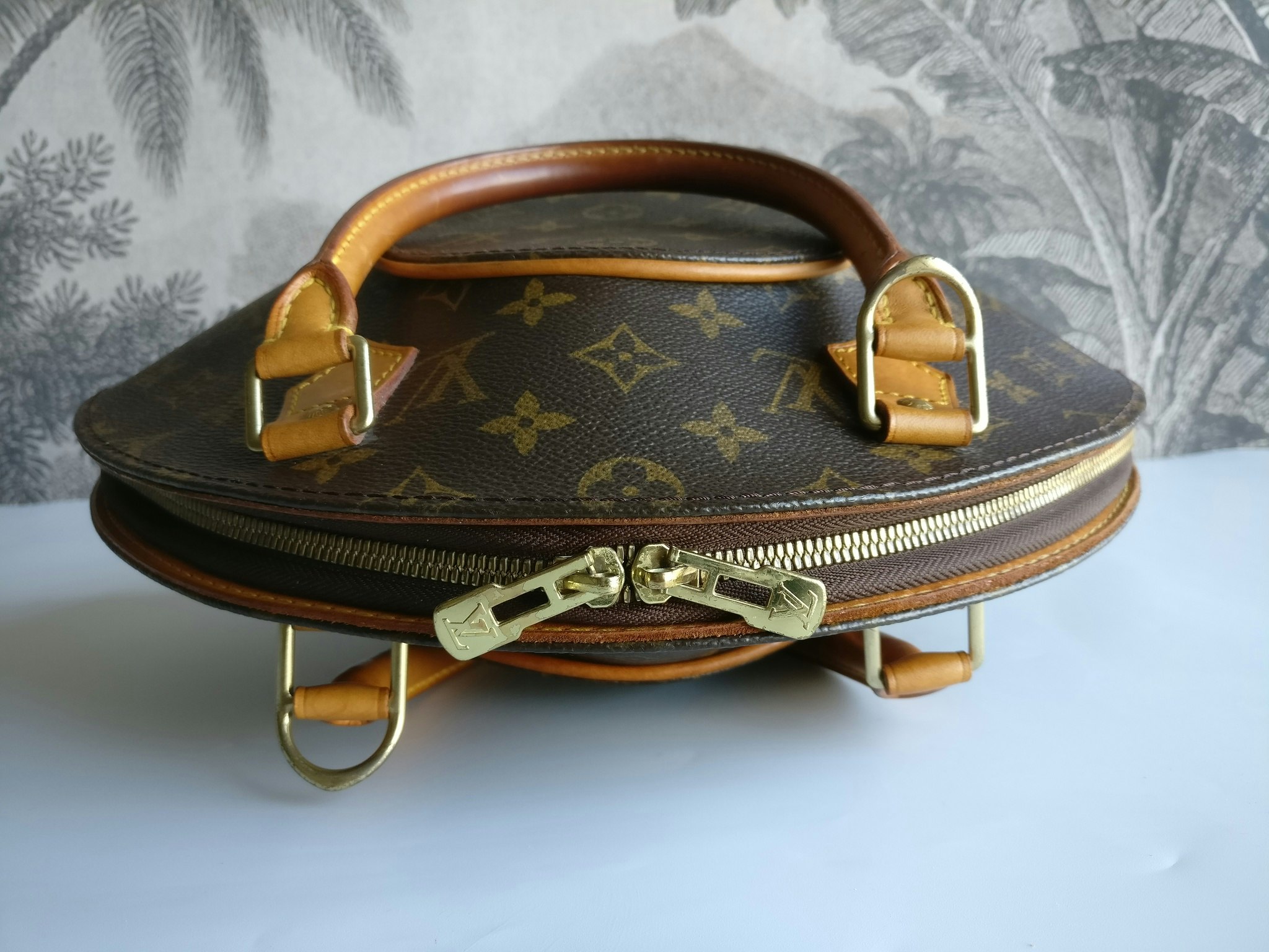 Louis Vuitton Ellipse PM