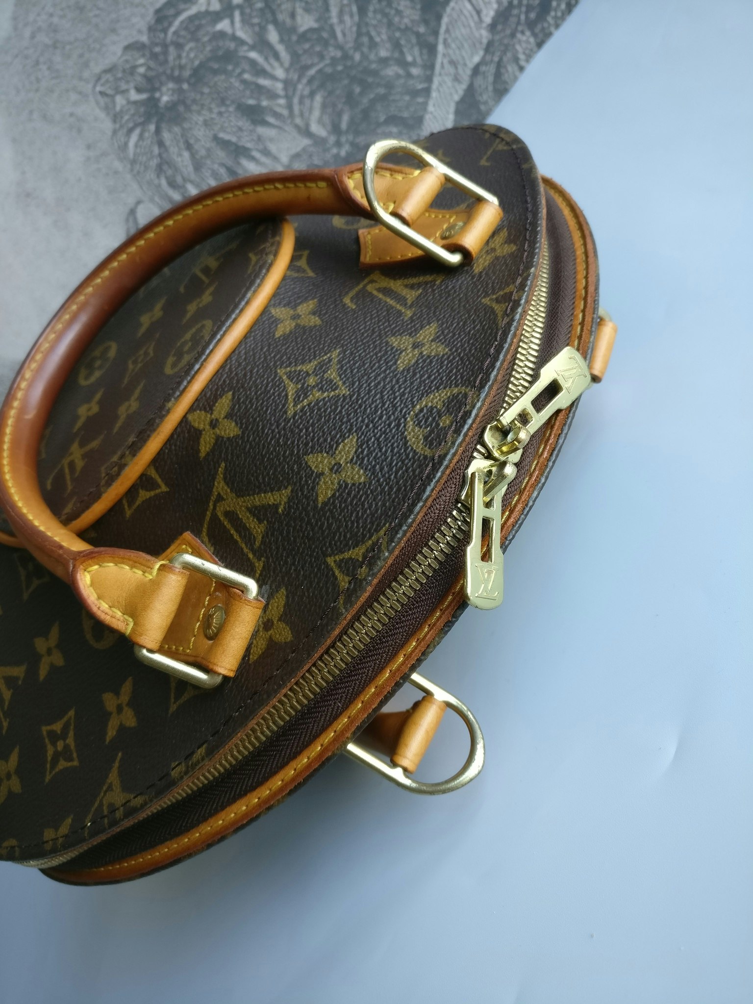Louis Vuitton Ellipse PM
