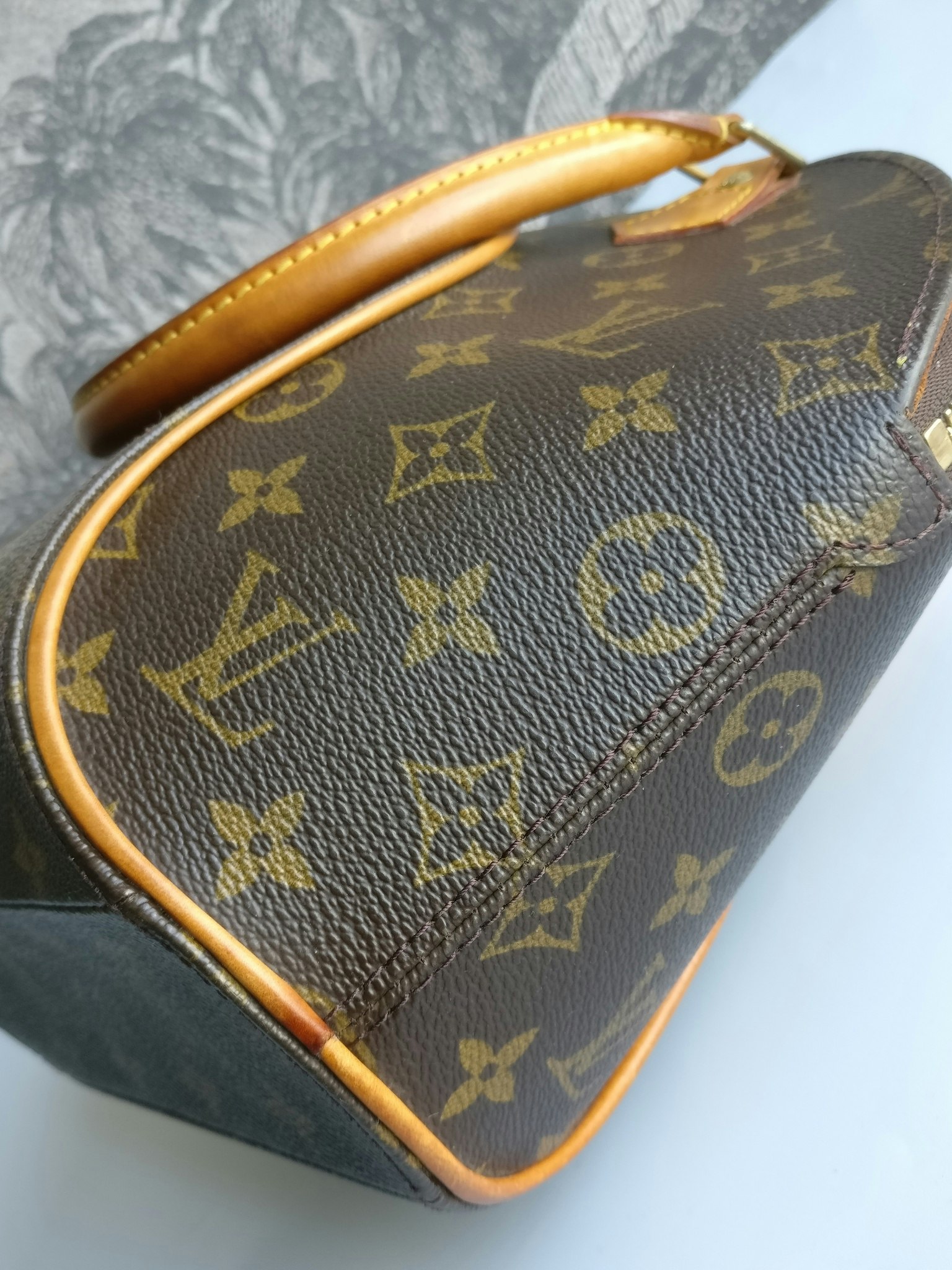 Louis Vuitton Ellipse PM