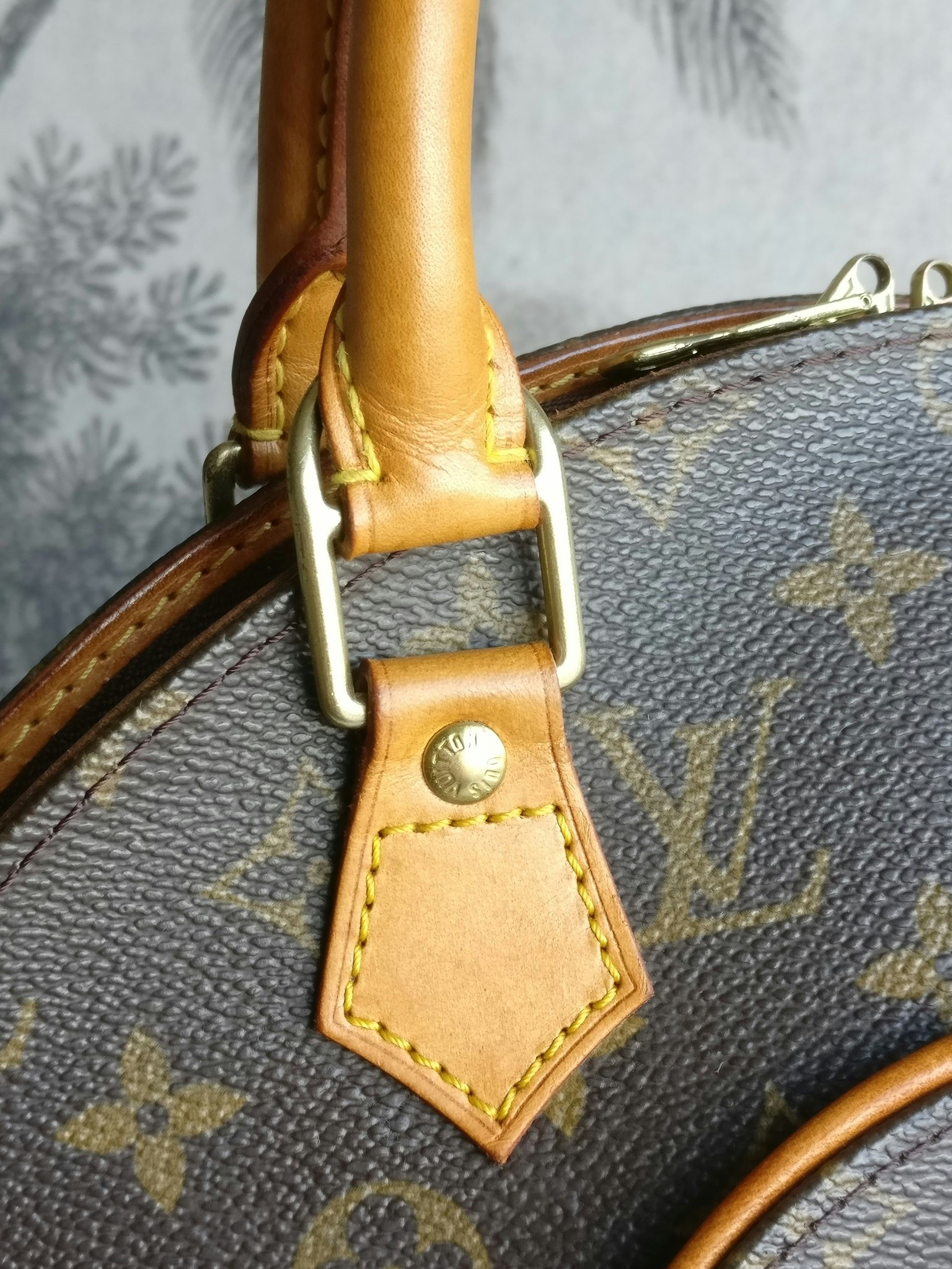 Louis Vuitton Ellipse PM
