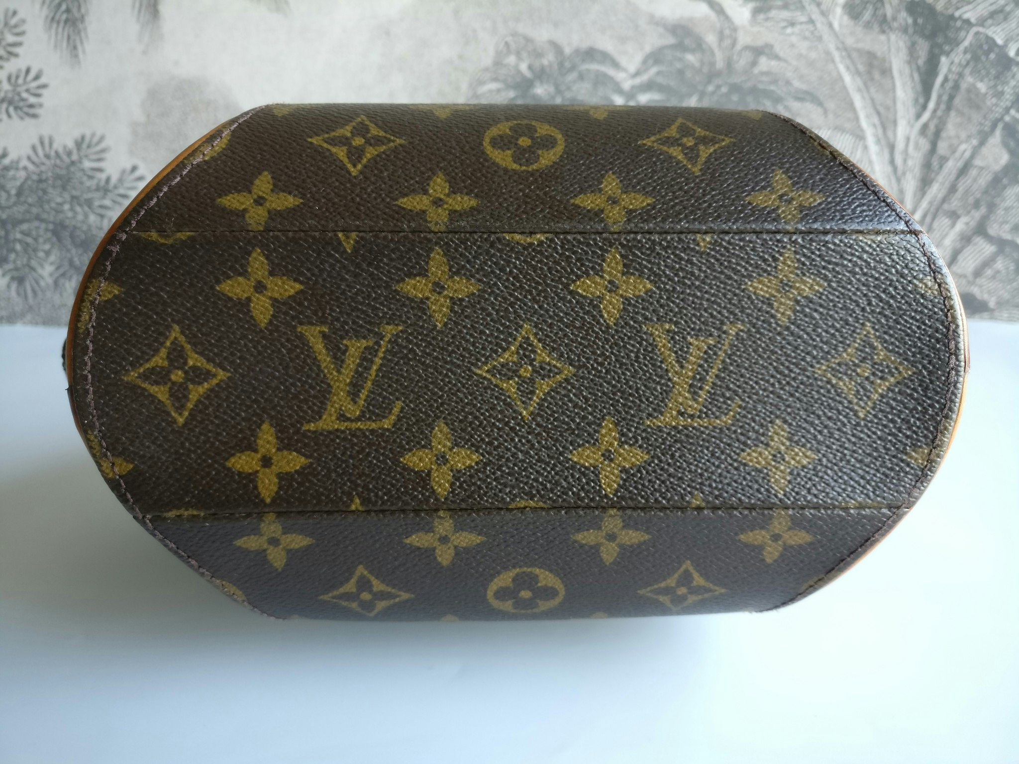 Louis Vuitton Ellipse PM