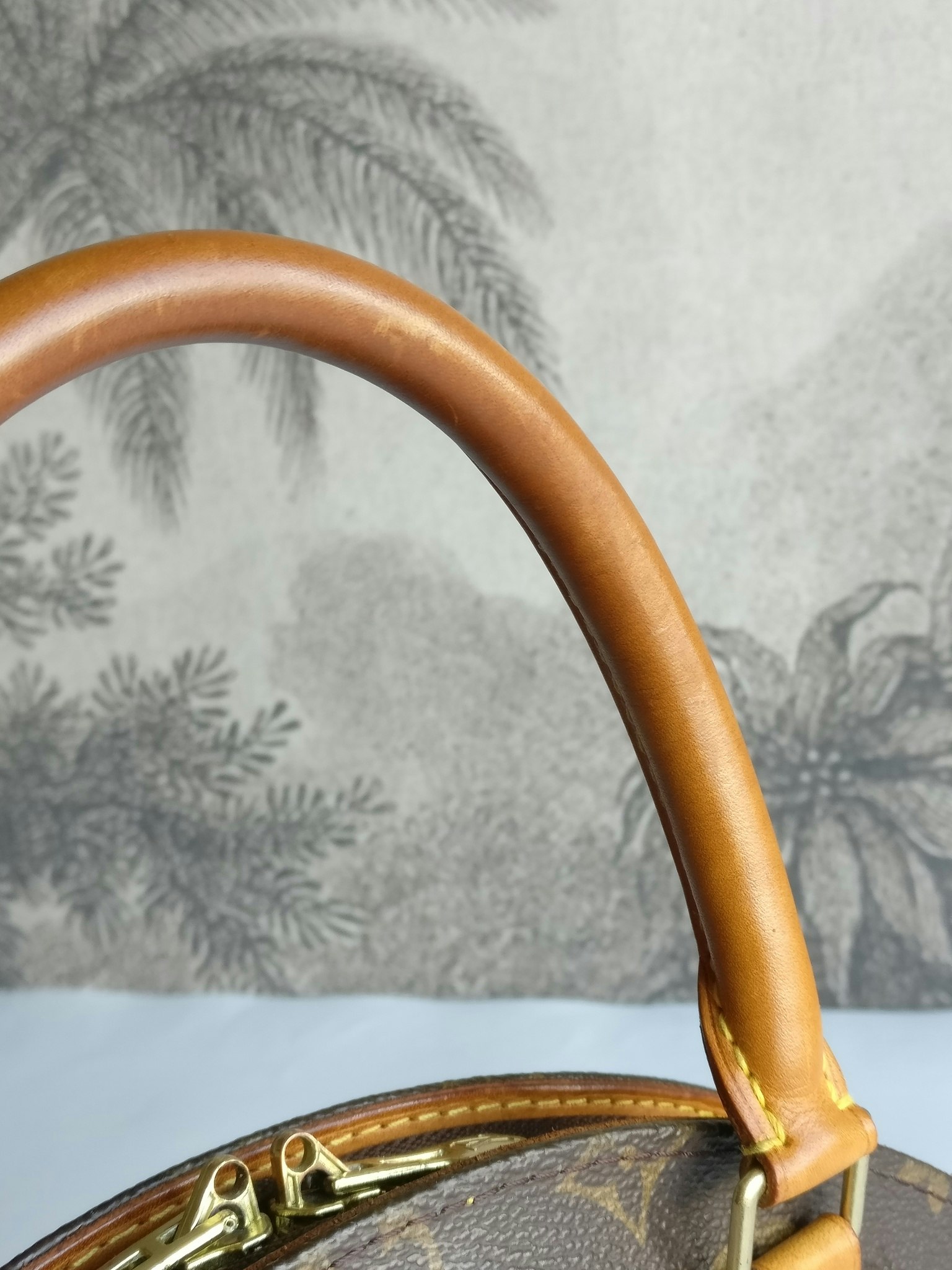 Louis Vuitton Ellipse PM