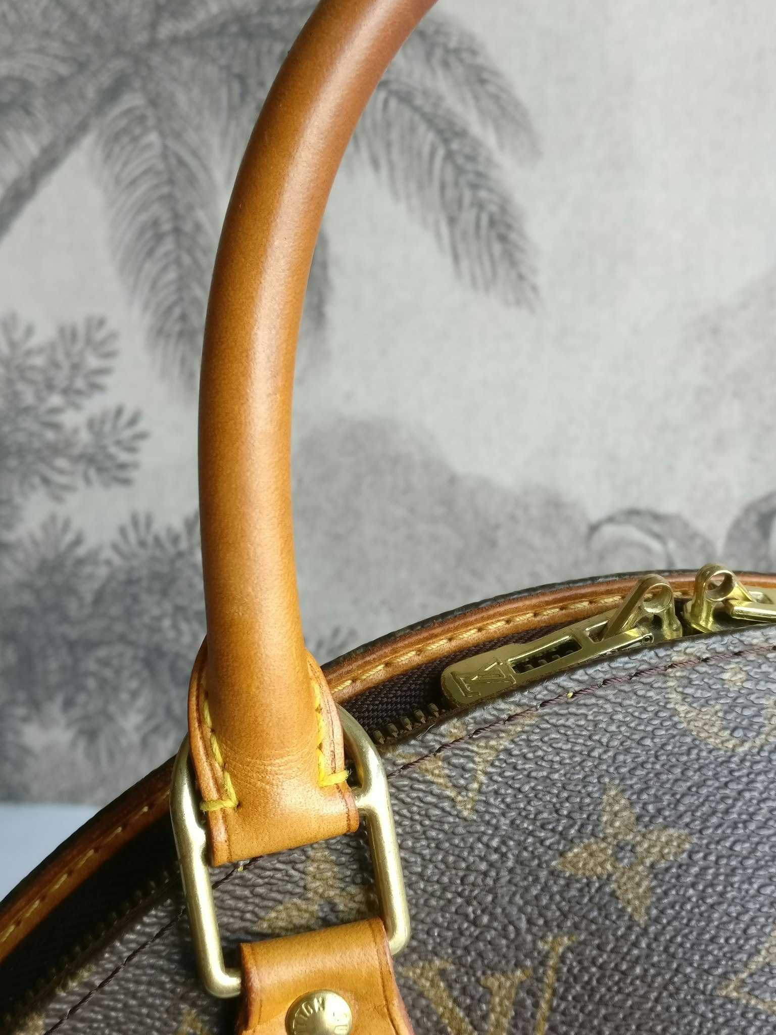 Louis Vuitton Ellipse PM