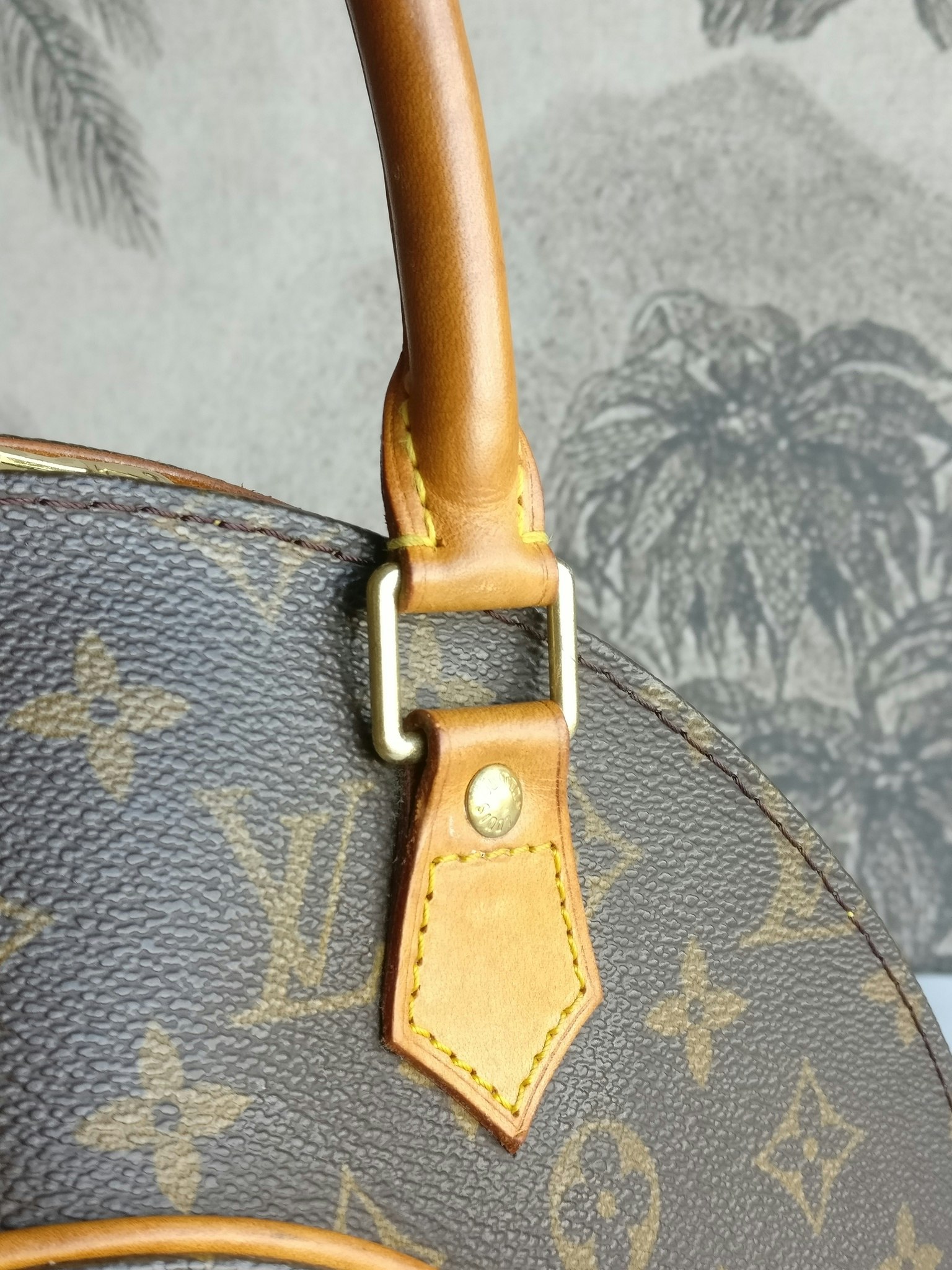 Louis Vuitton Ellipse PM