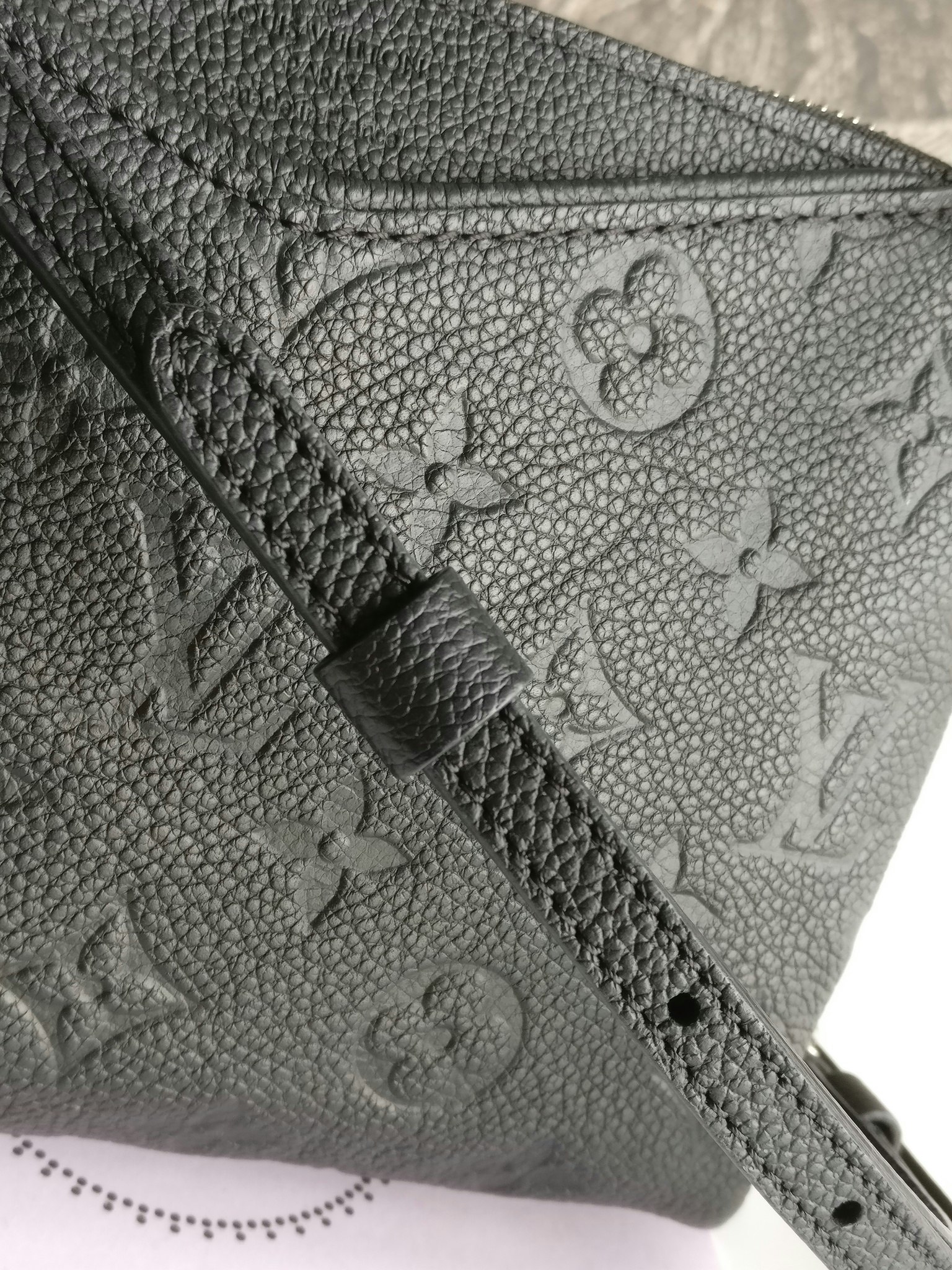 Louis Vuitton Pochette Pallas Uniformes crossbody