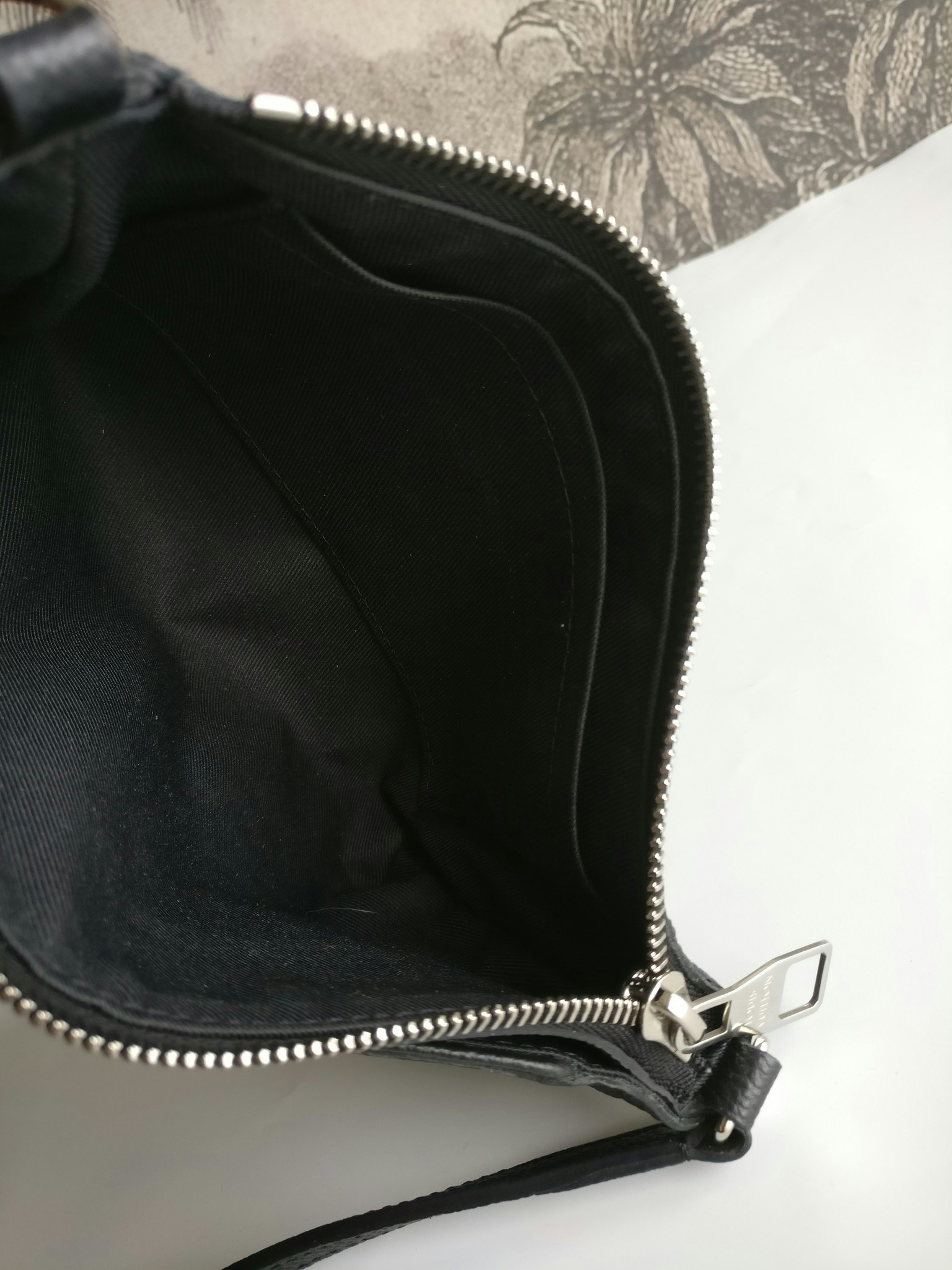 Louis Vuitton Pochette Pallas Uniformes crossbody