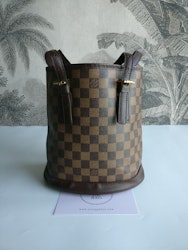 Louis Vuitton Bucket PM Marais