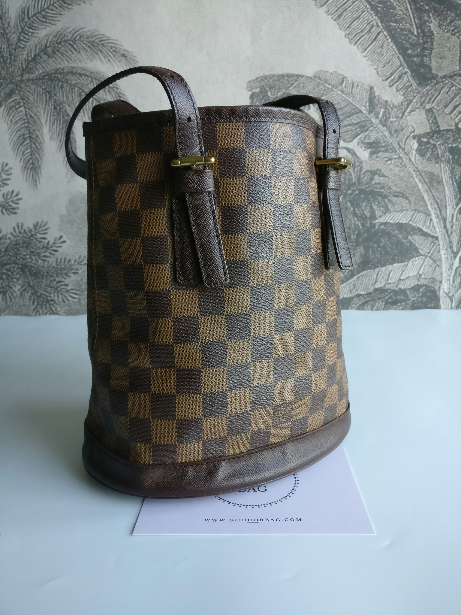 Louis Vuitton Bucket PM Marais
