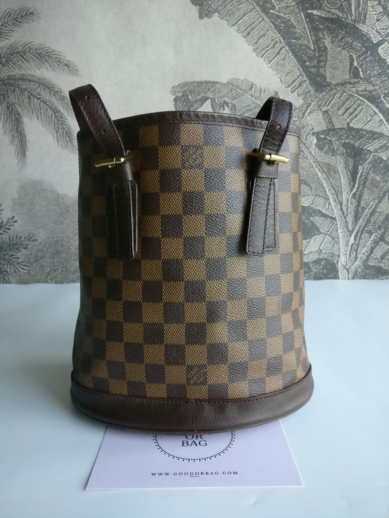 Louis Vuitton Bucket PM Marais