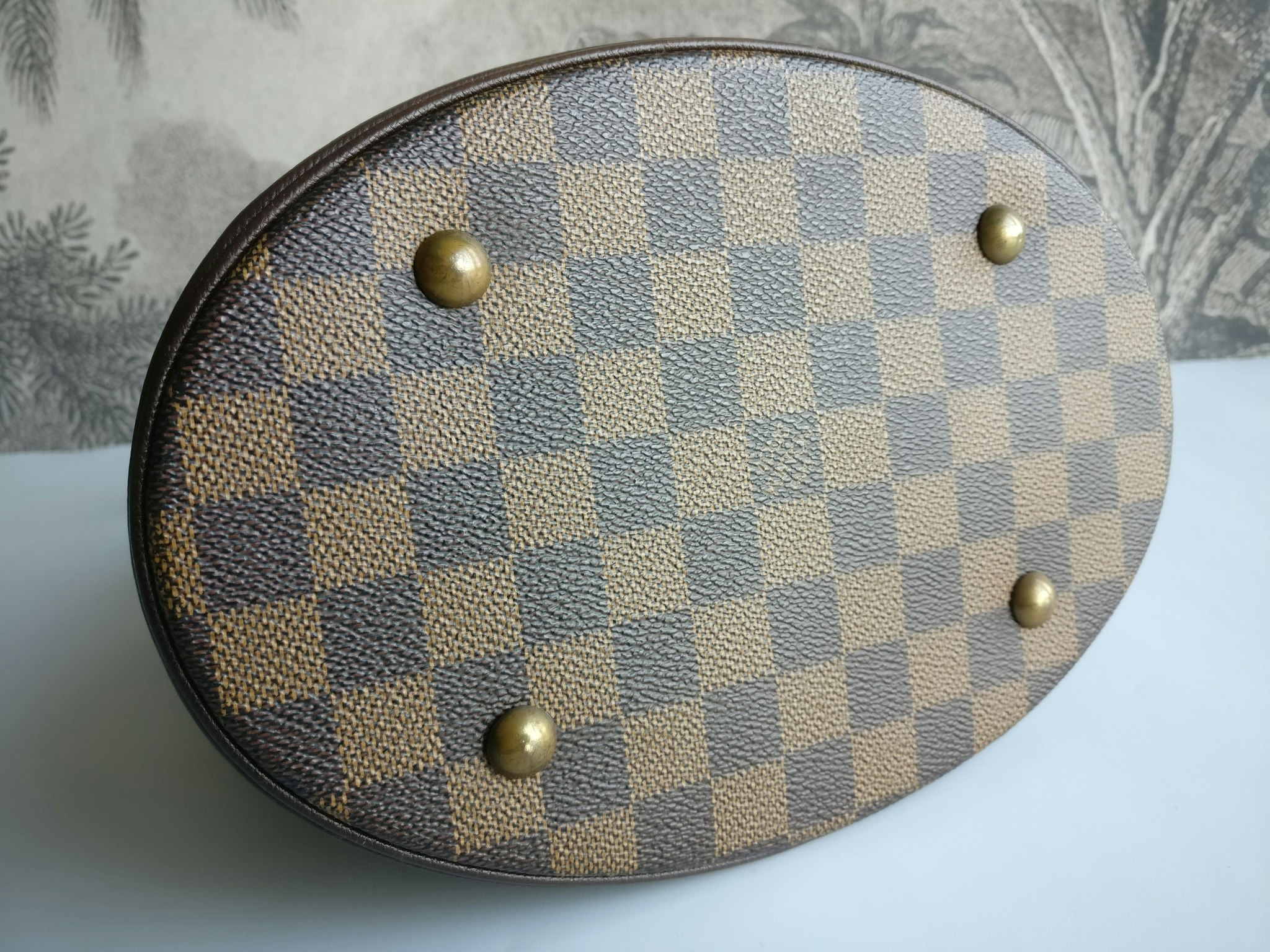 Louis Vuitton Bucket PM Marais