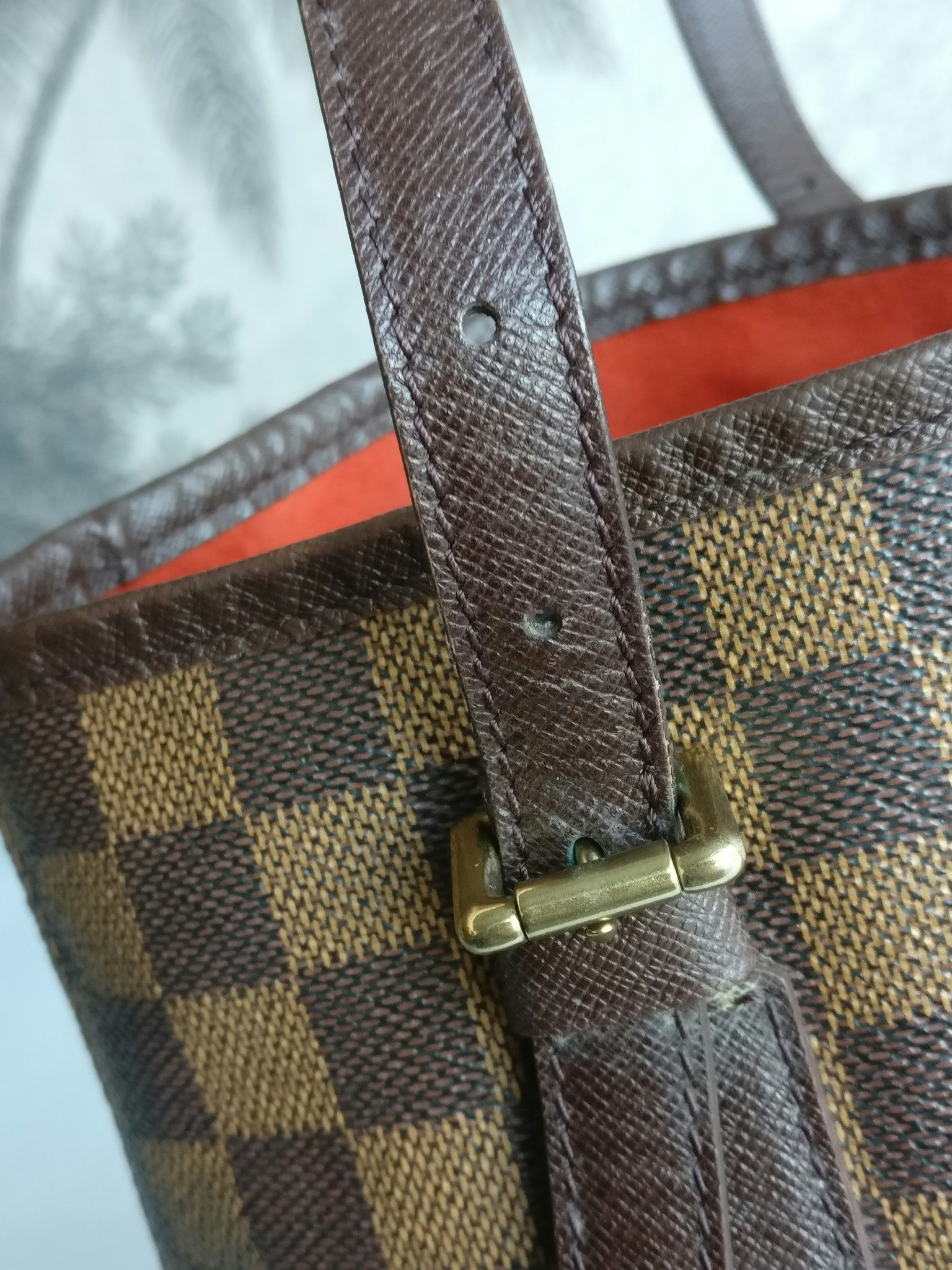 Louis Vuitton Bucket PM Marais