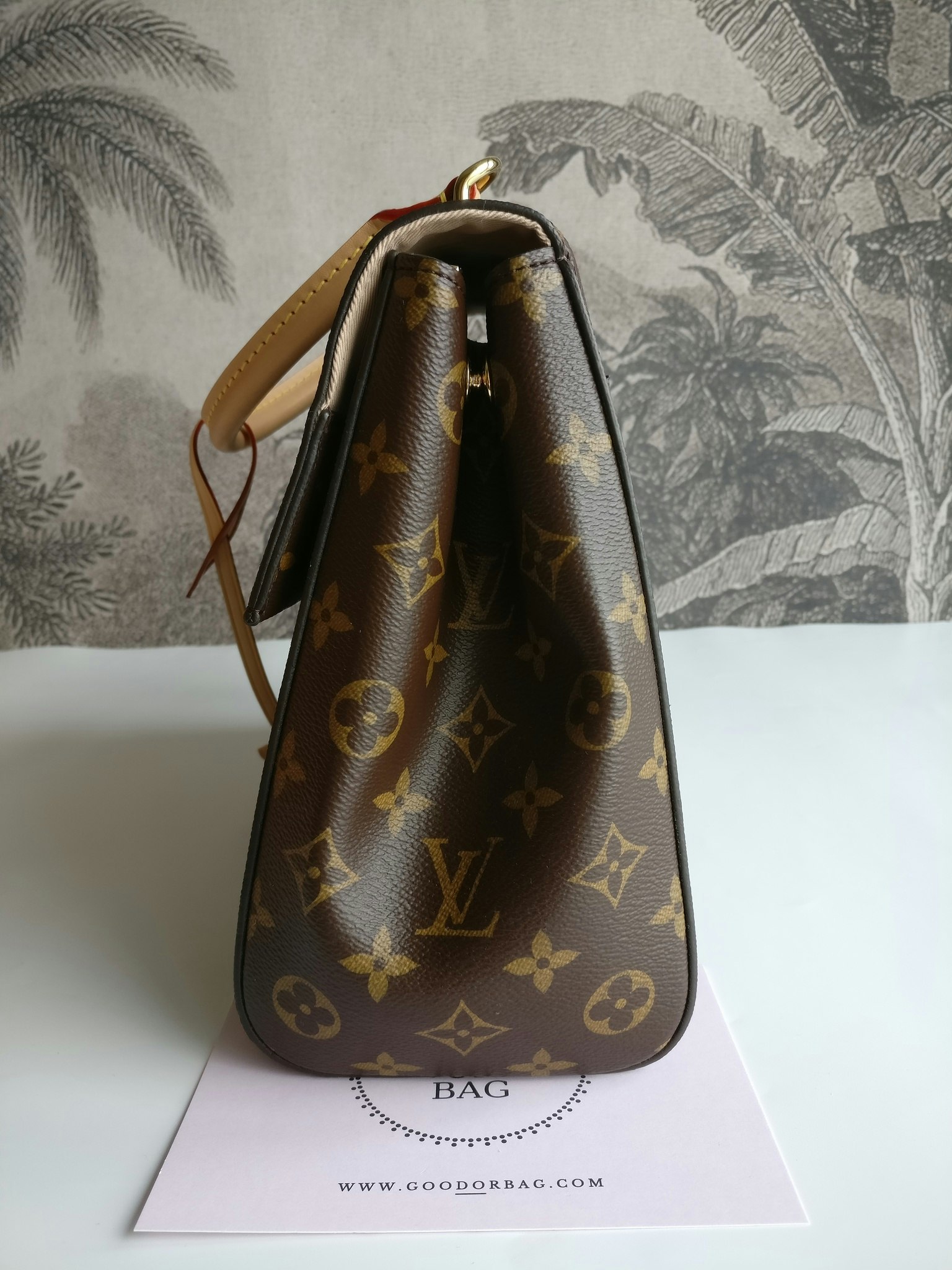 Louis Vuitton Cluny MM