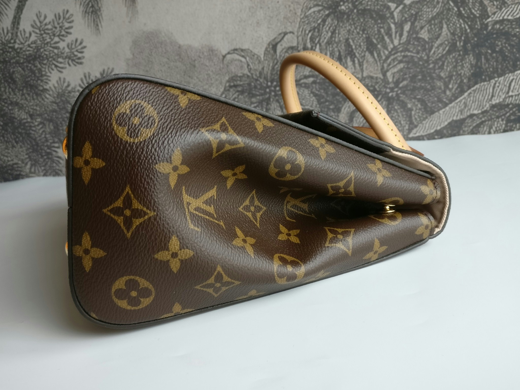 Lv cluny original hotsell