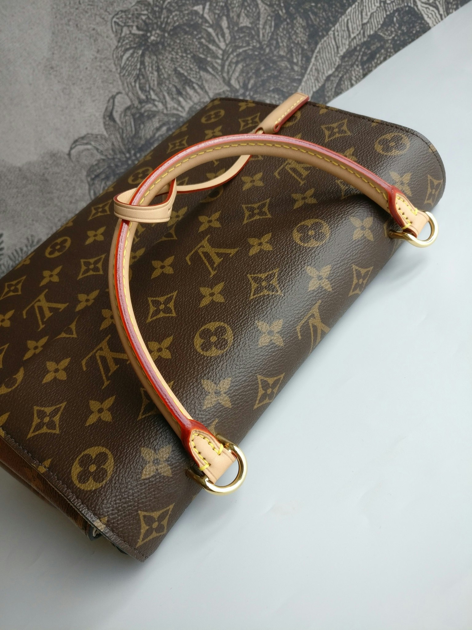 Louis Vuitton Cluny MM