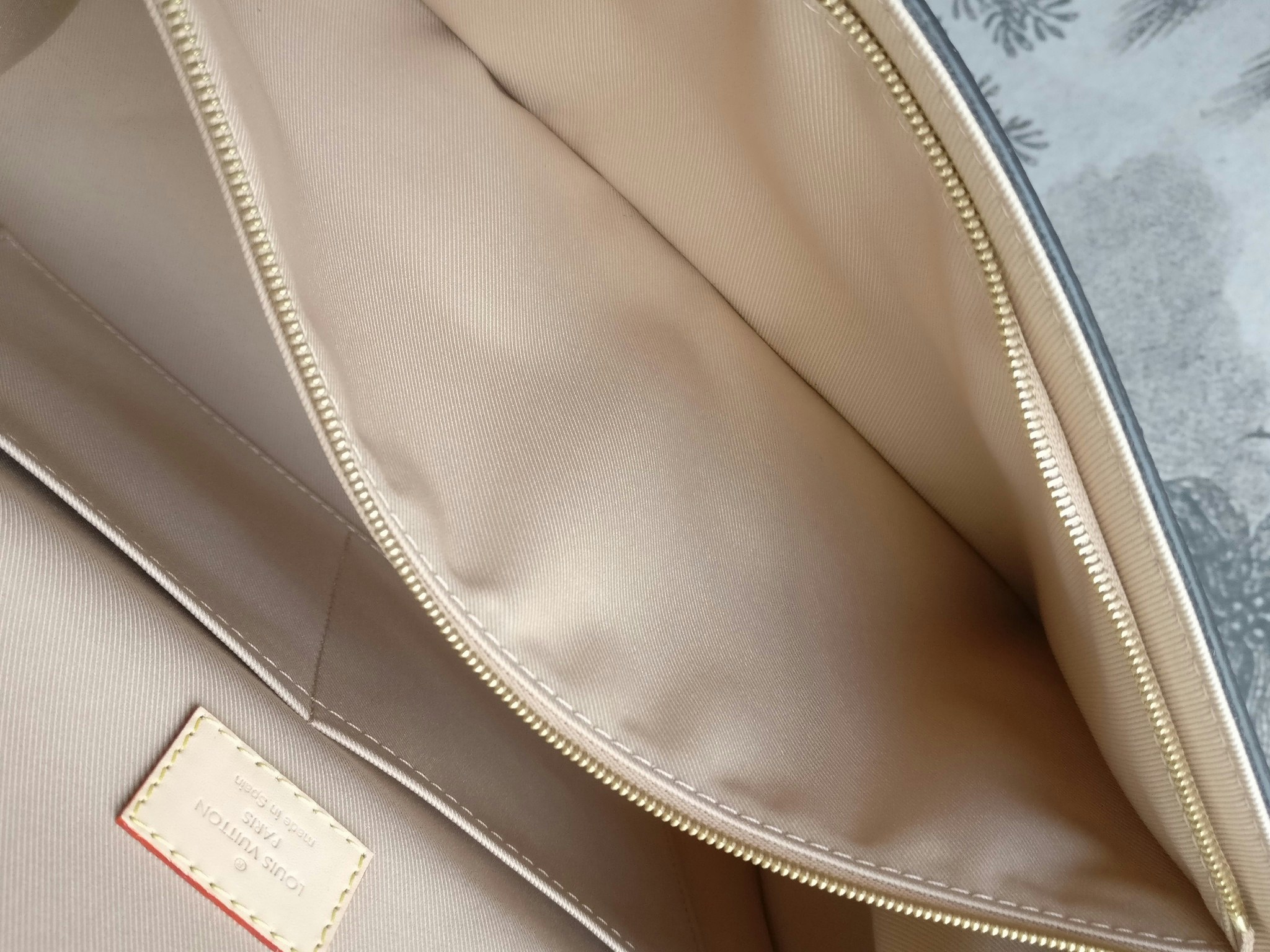 Louis Vuitton Cluny MM