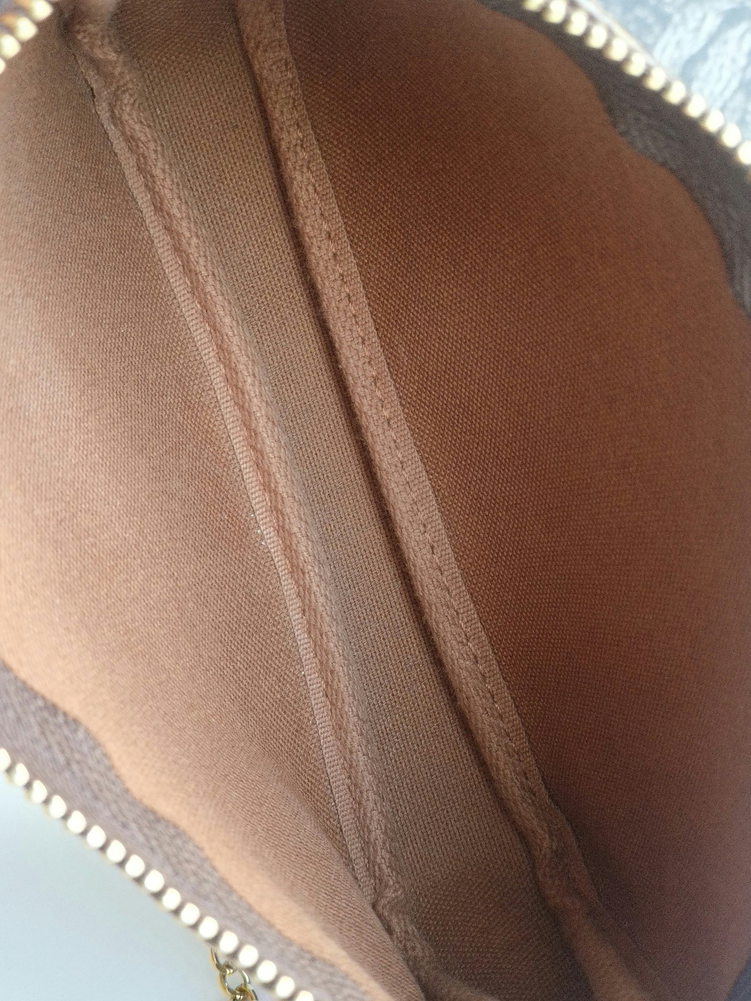 Louis Vuitton Mini Pochette Illustre