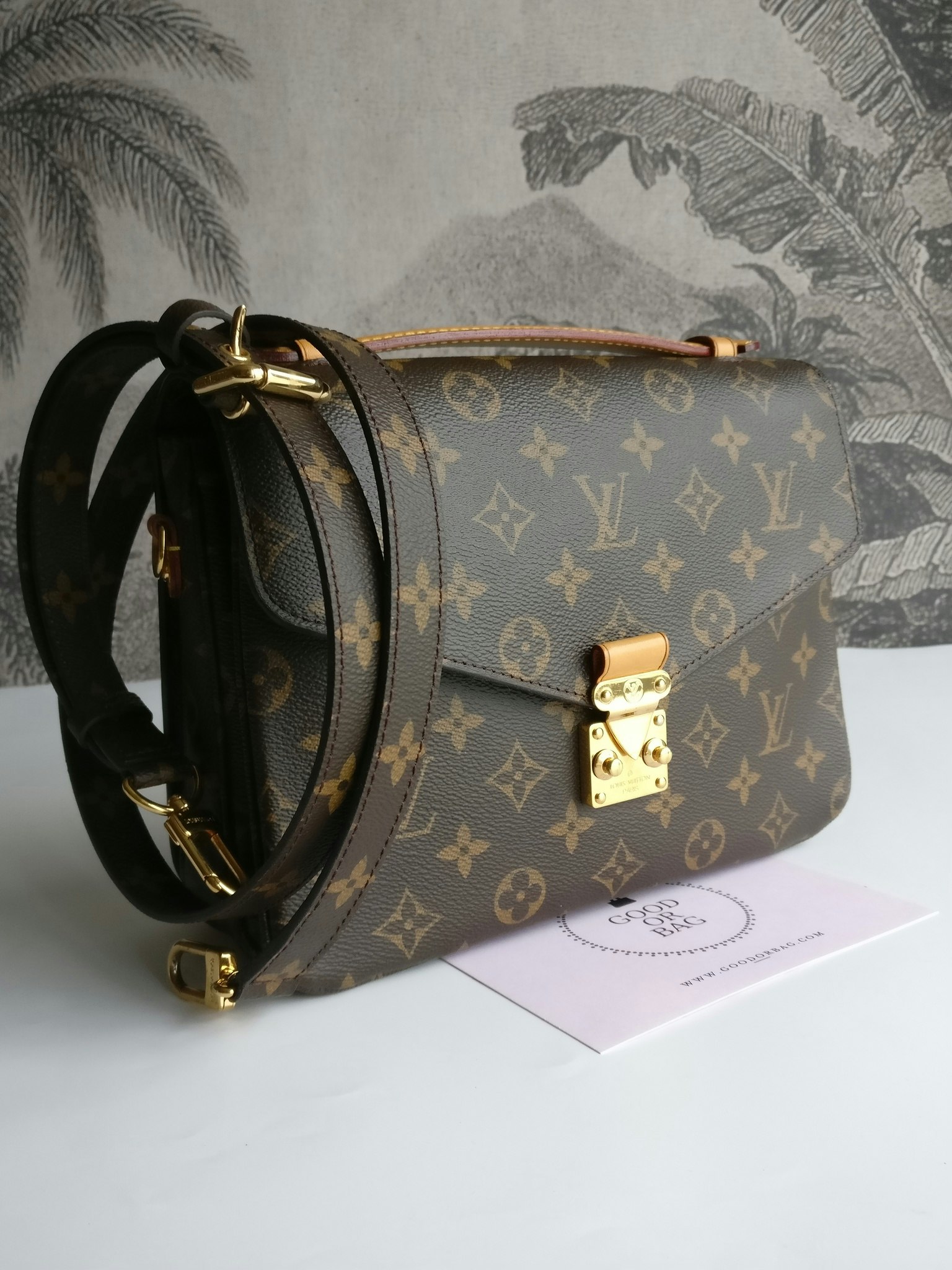 Louis Vuitton Pochette Metis