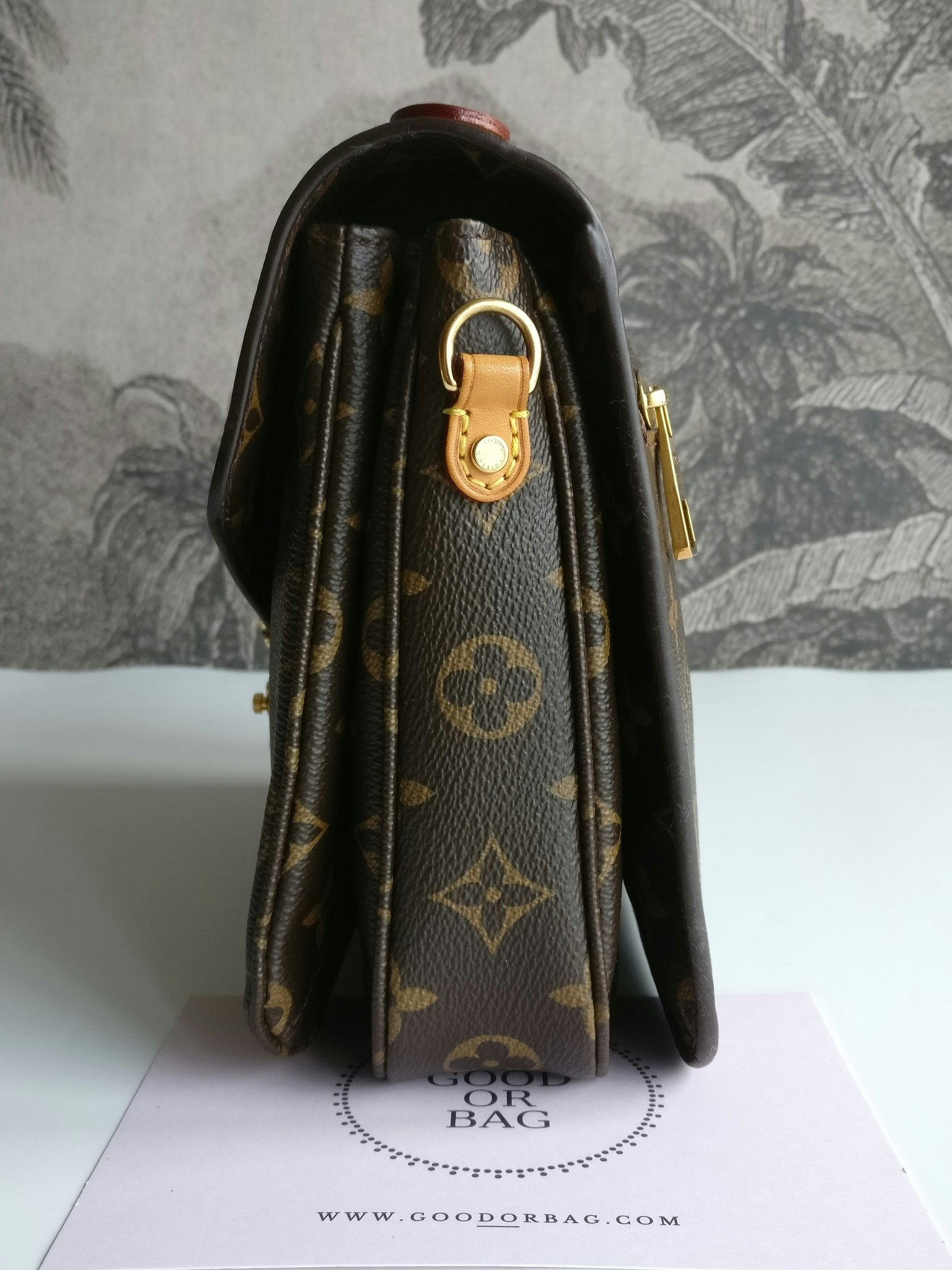 Louis Vuitton Pochette Metis