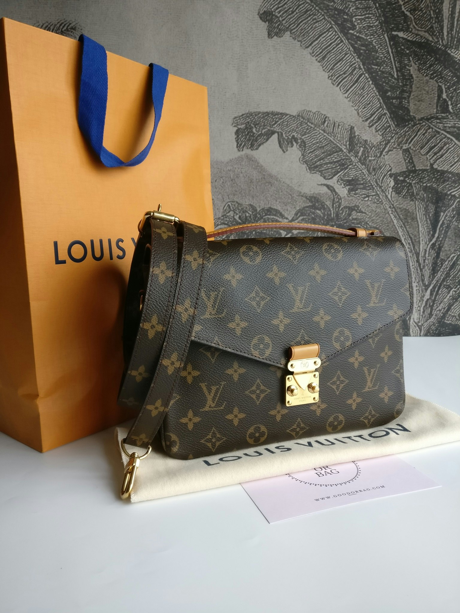 Louis Vuitton Pochette Metis