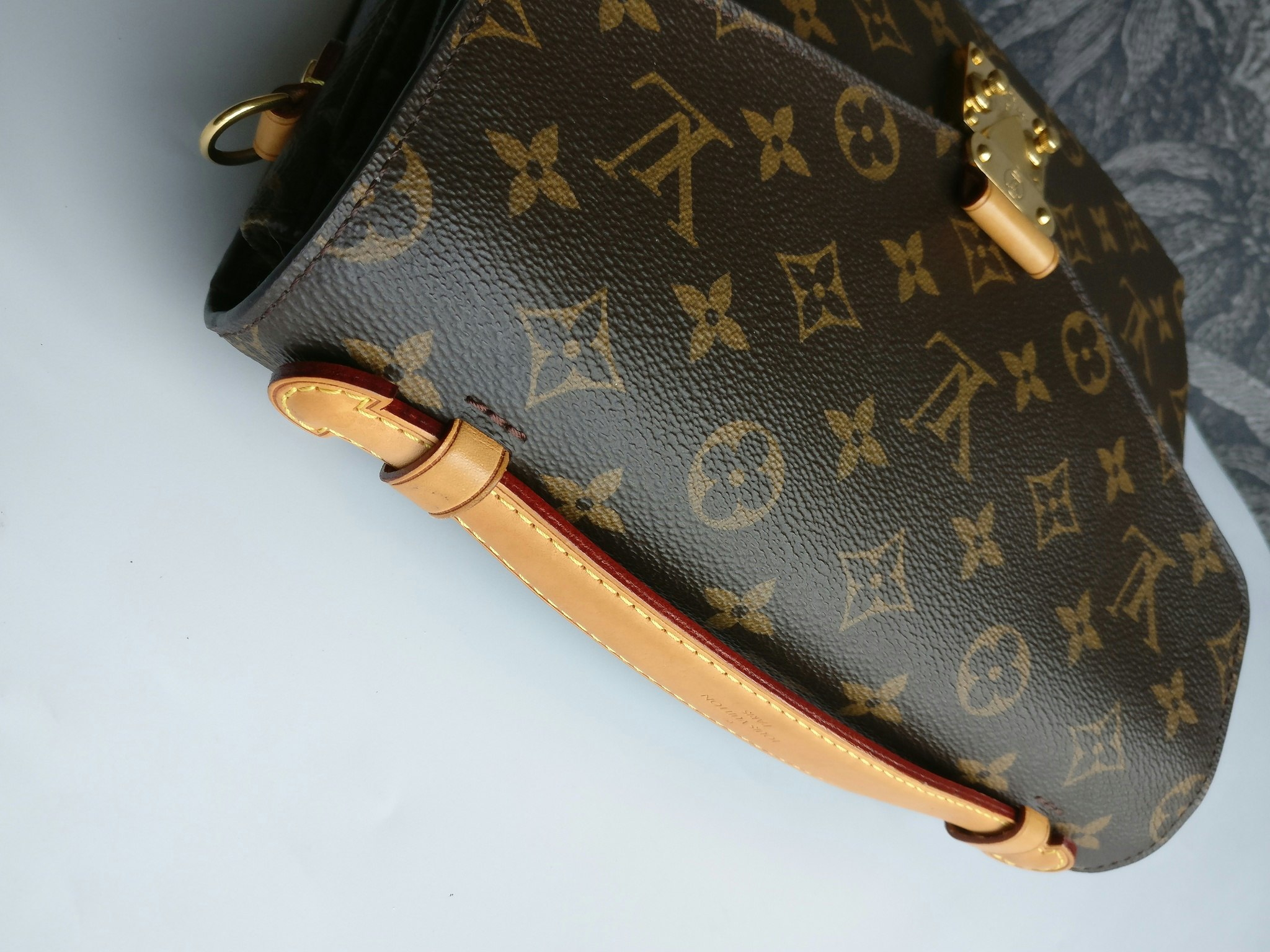 Louis Vuitton Pochette Metis