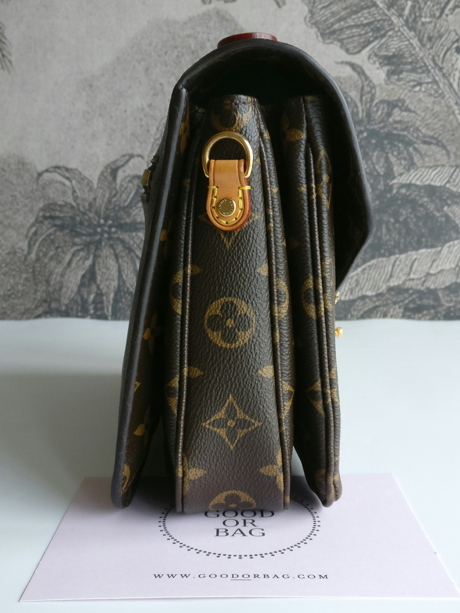 Louis Vuitton Pochette Metis