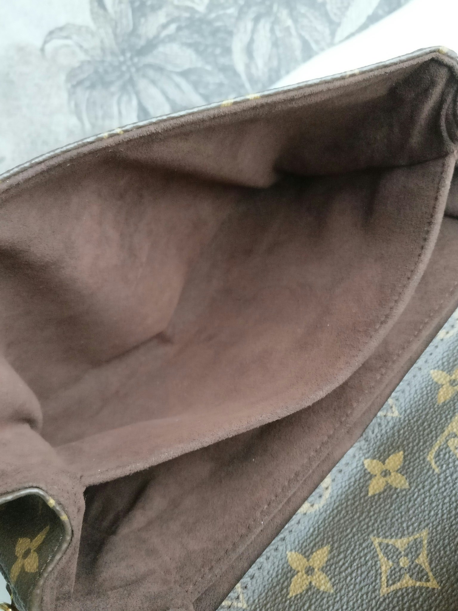 Louis Vuitton Pochette Metis