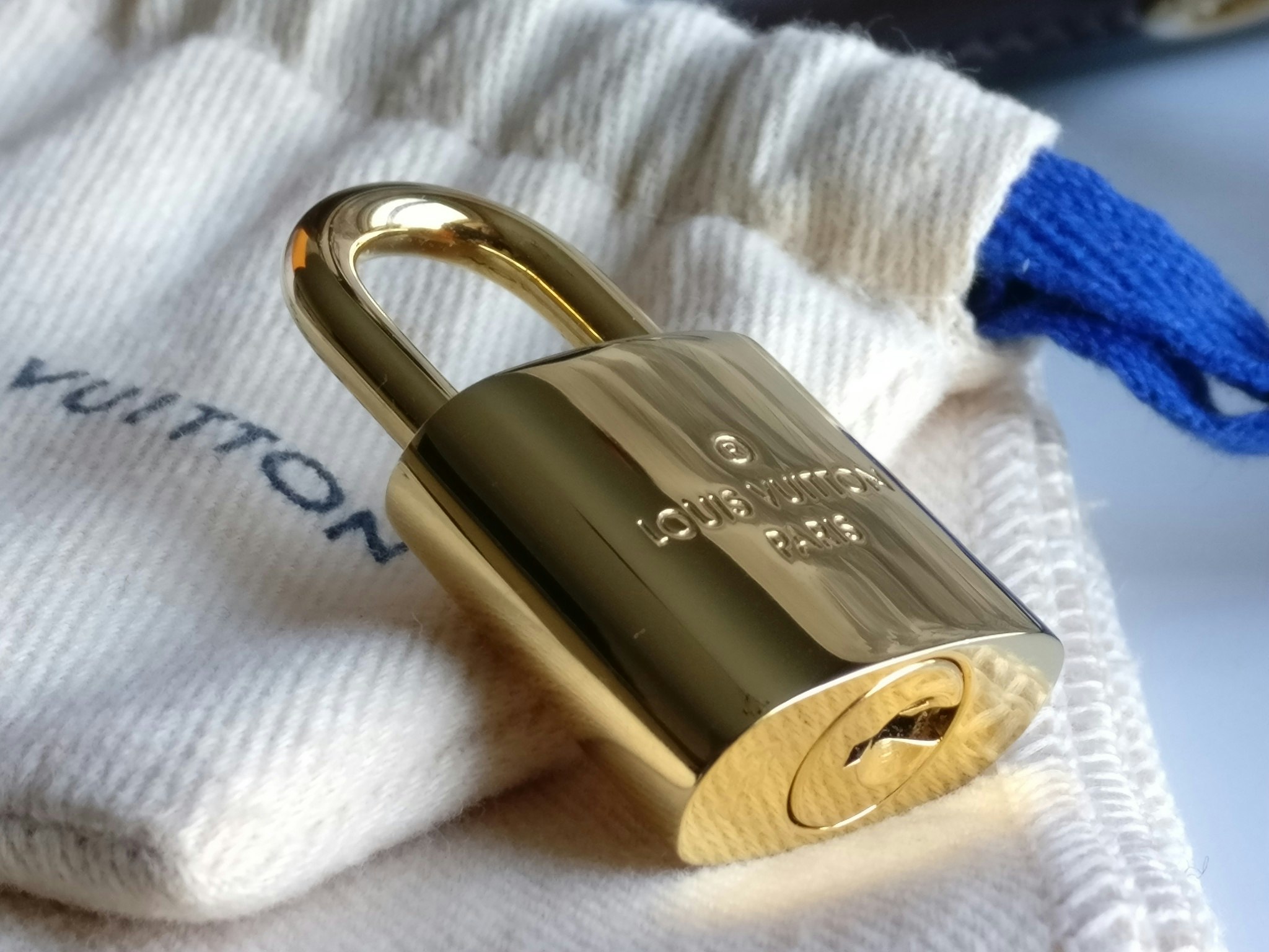 Louis Vuitton Alma BB