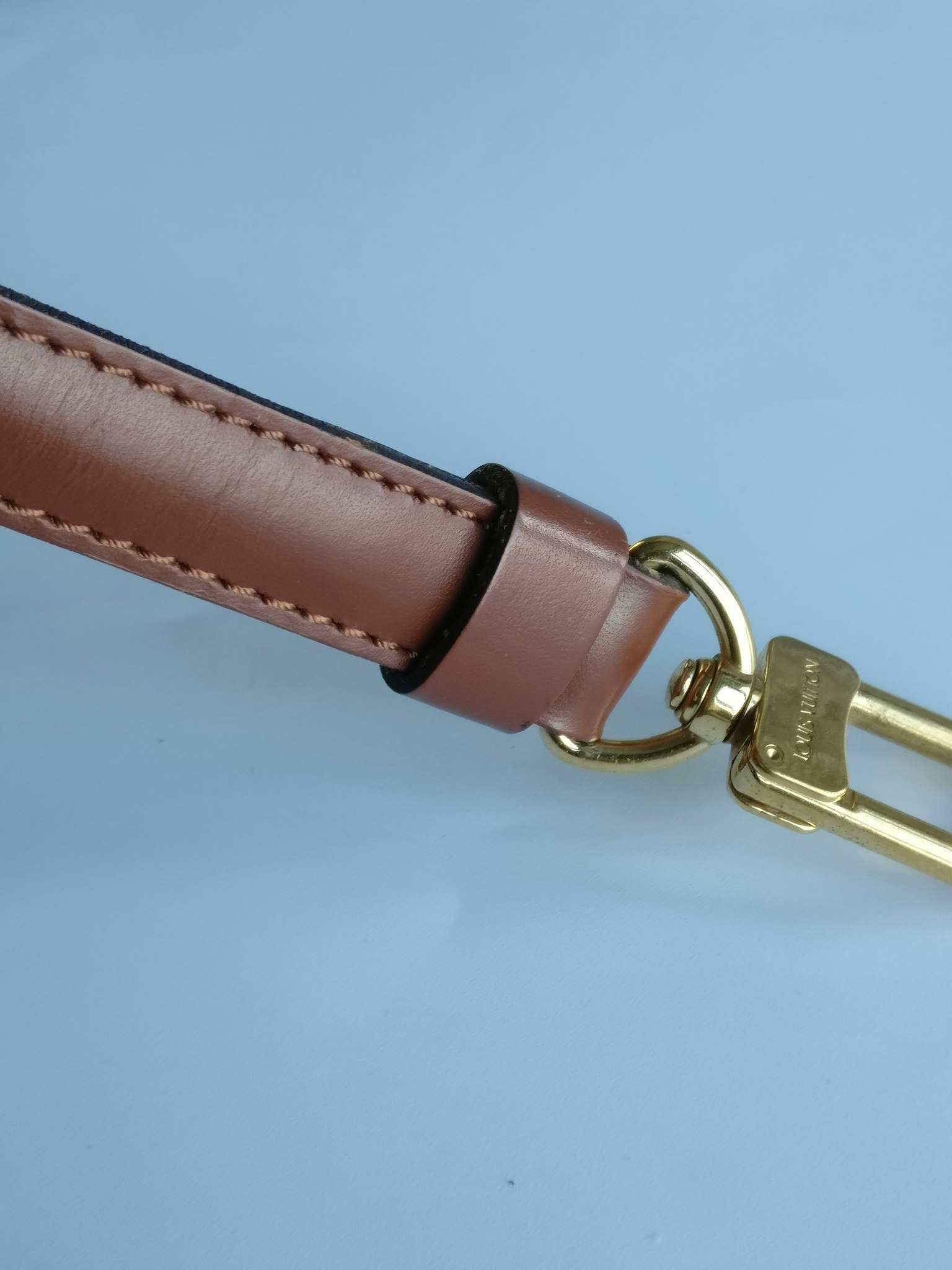 Louis Vuitton Monceau 26