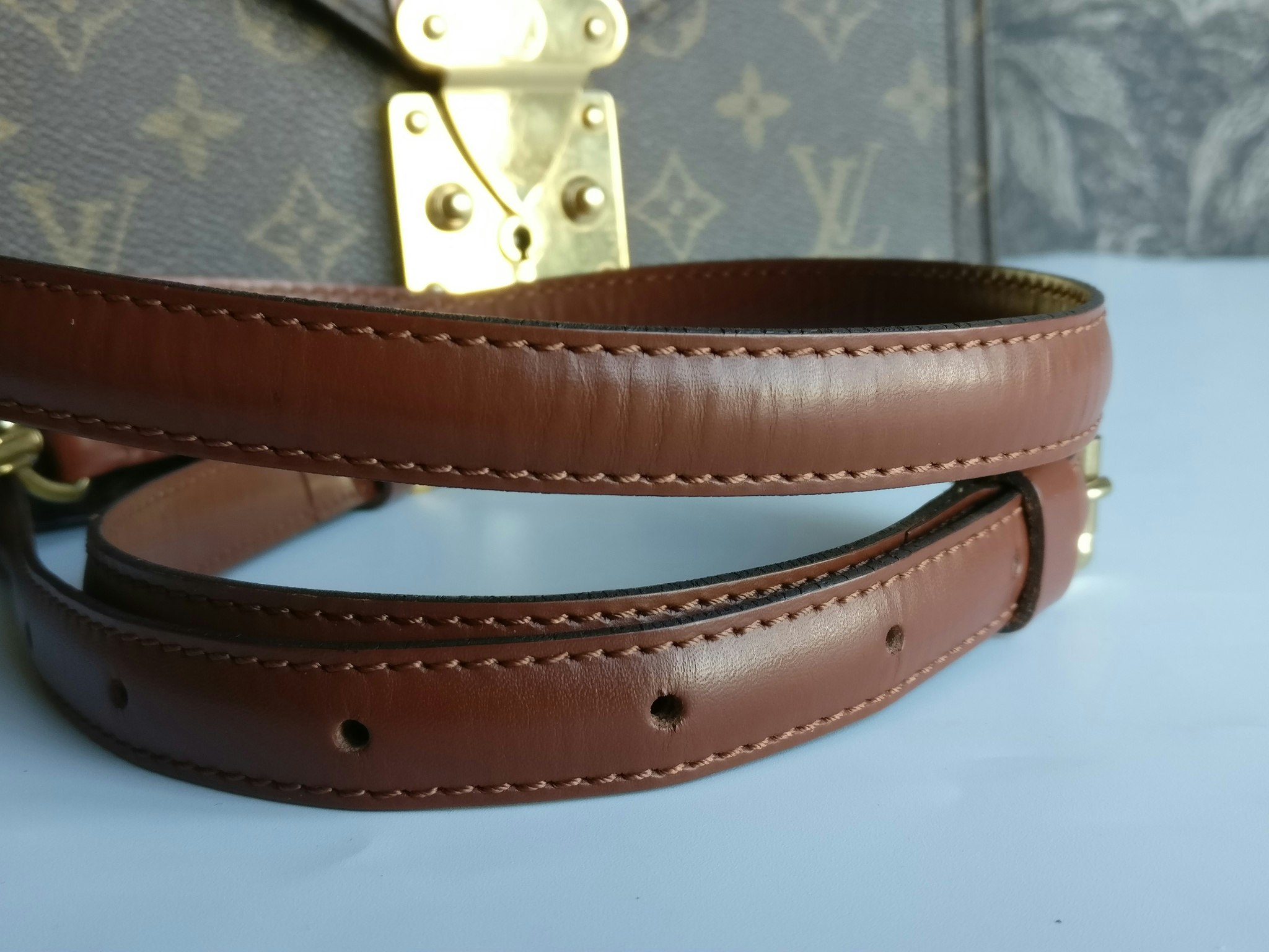 Louis Vuitton Monceau 26