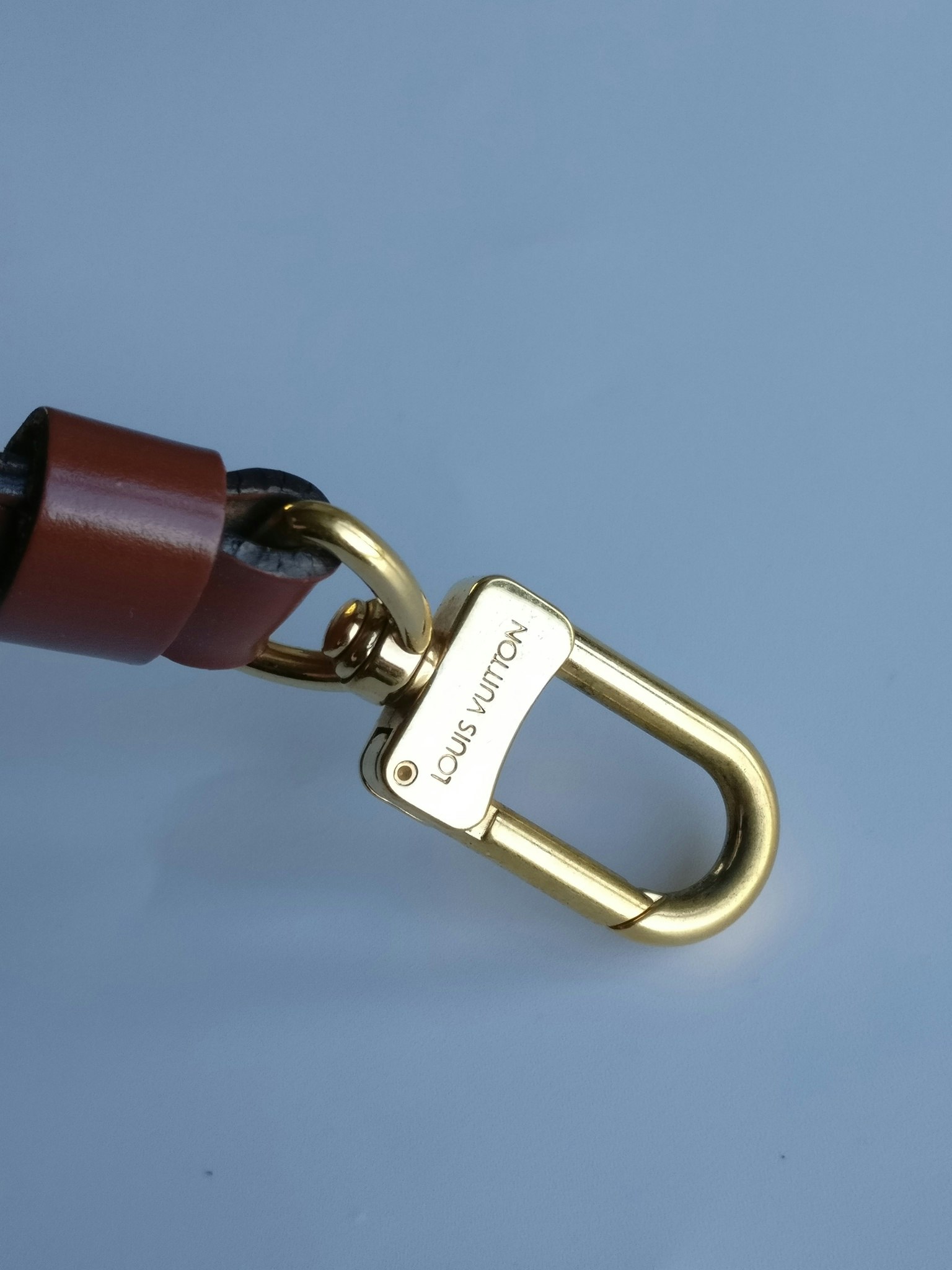 Louis Vuitton Monceau 26