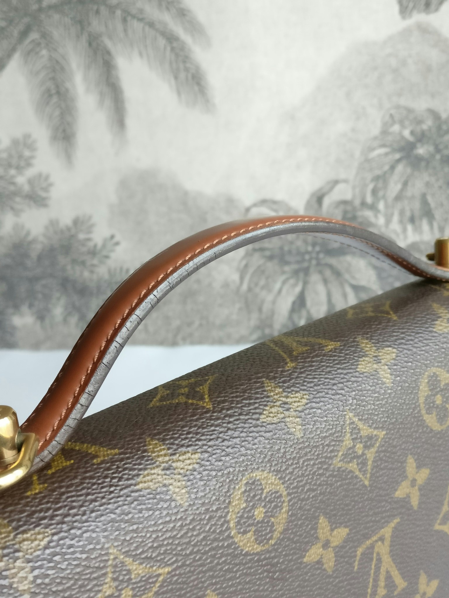 Louis Vuitton Monceau 26
