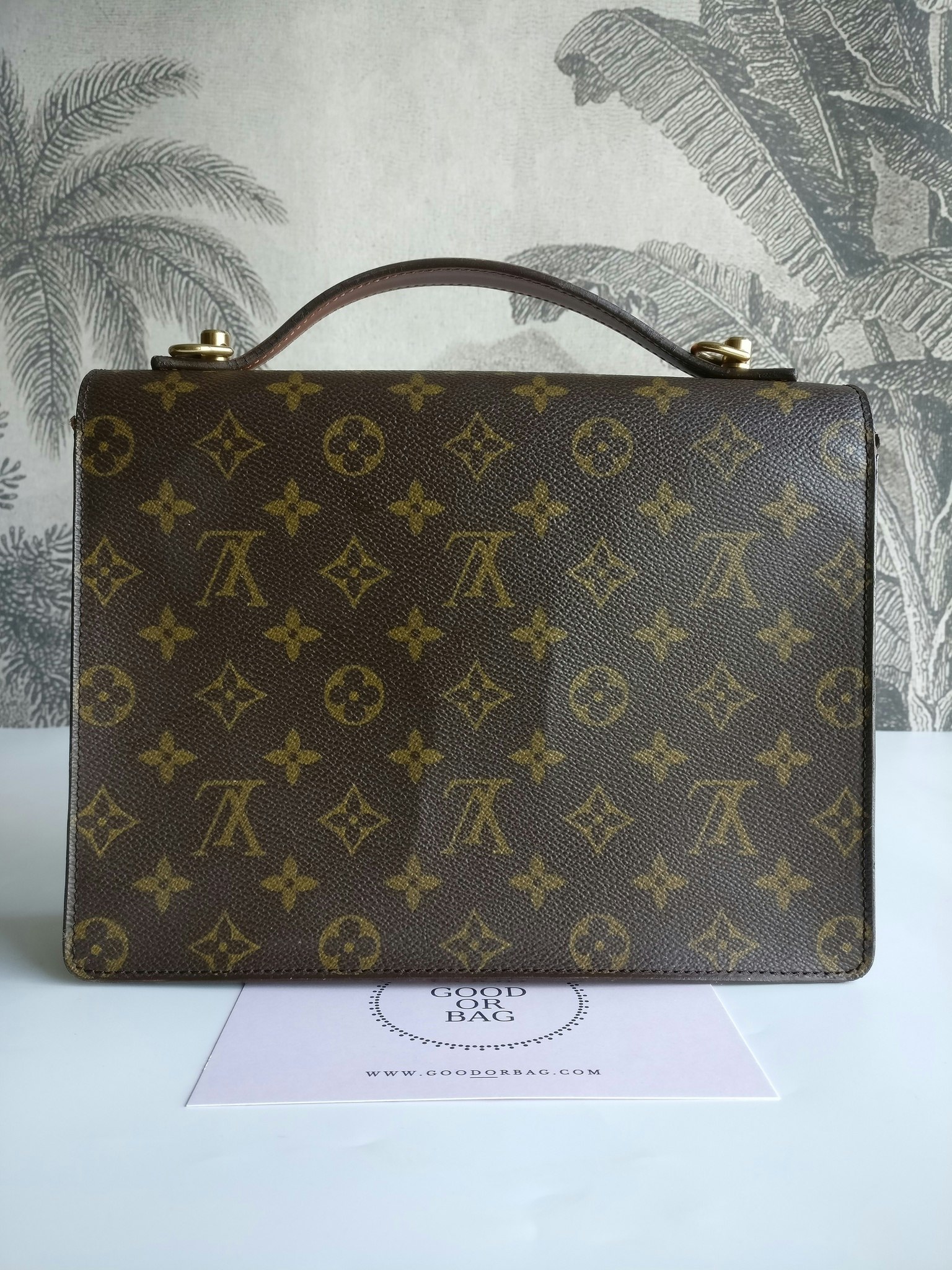 Louis Vuitton Monceau 26