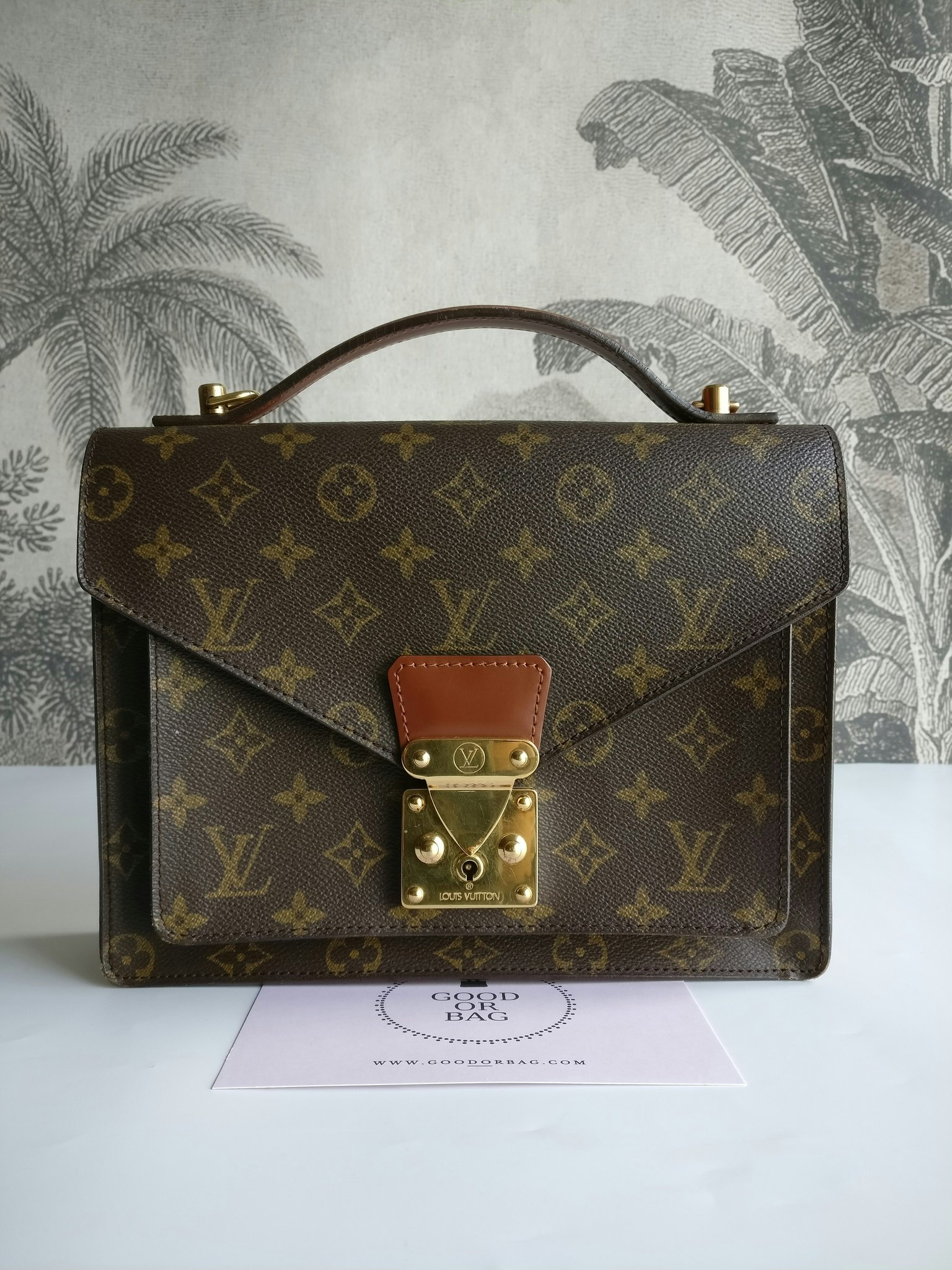 Louis Vuitton Monceau 26