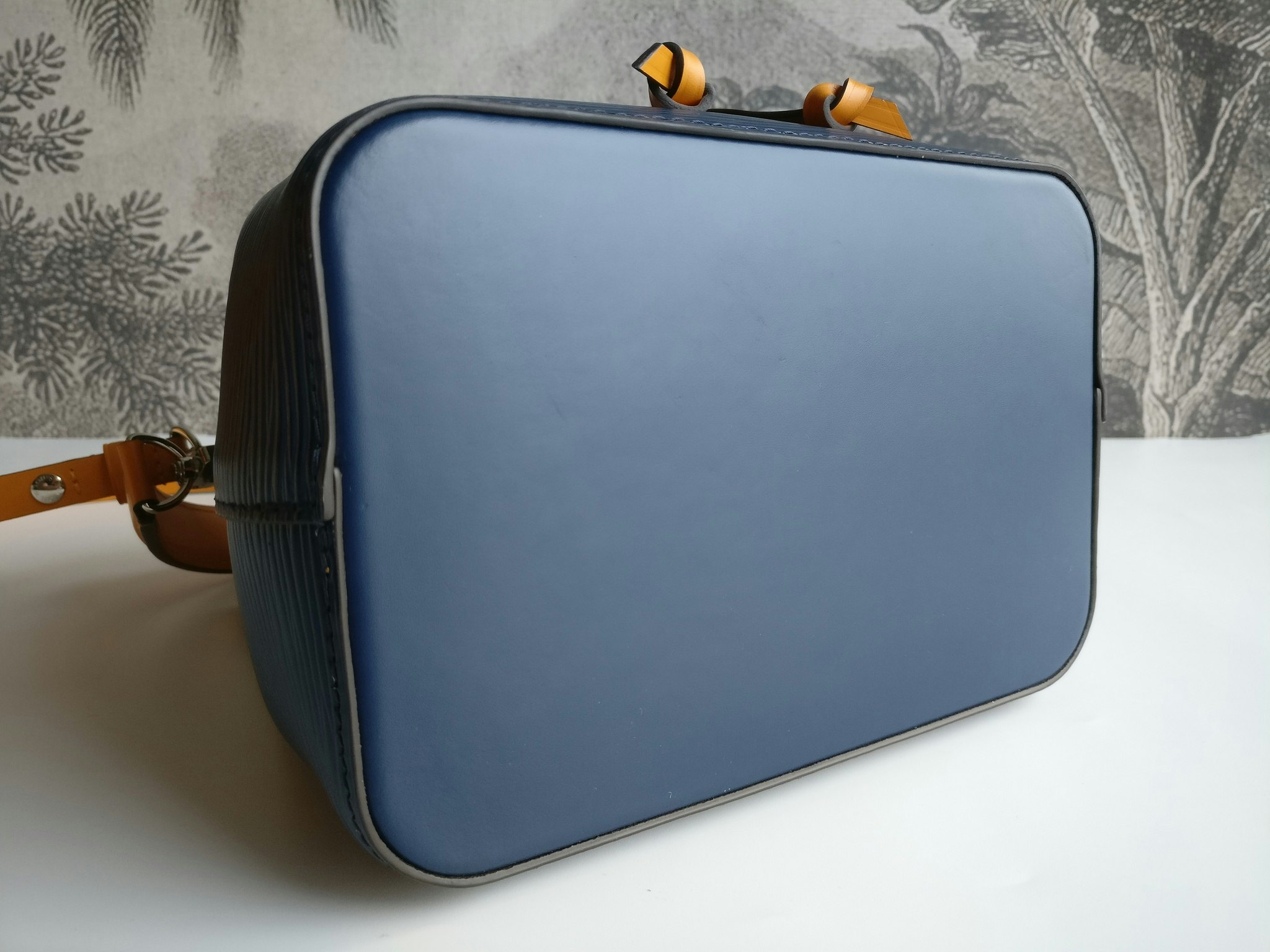 Louis Vuitton NéoNoé BB Indigo Safran