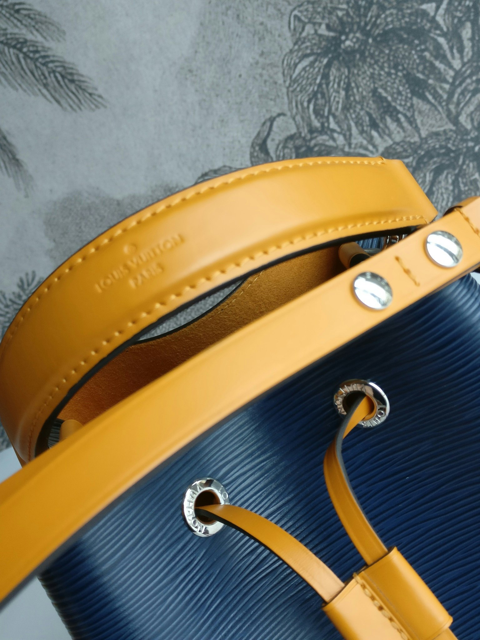 Louis Vuitton NéoNoé BB Indigo Safran