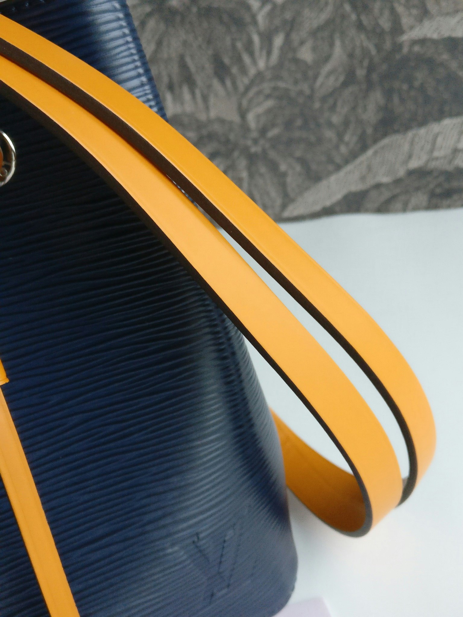 Louis Vuitton NéoNoé BB Indigo Safran