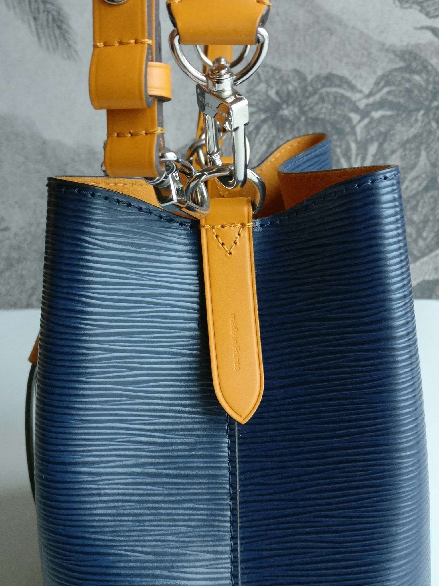 Louis Vuitton NéoNoé BB Indigo Safran